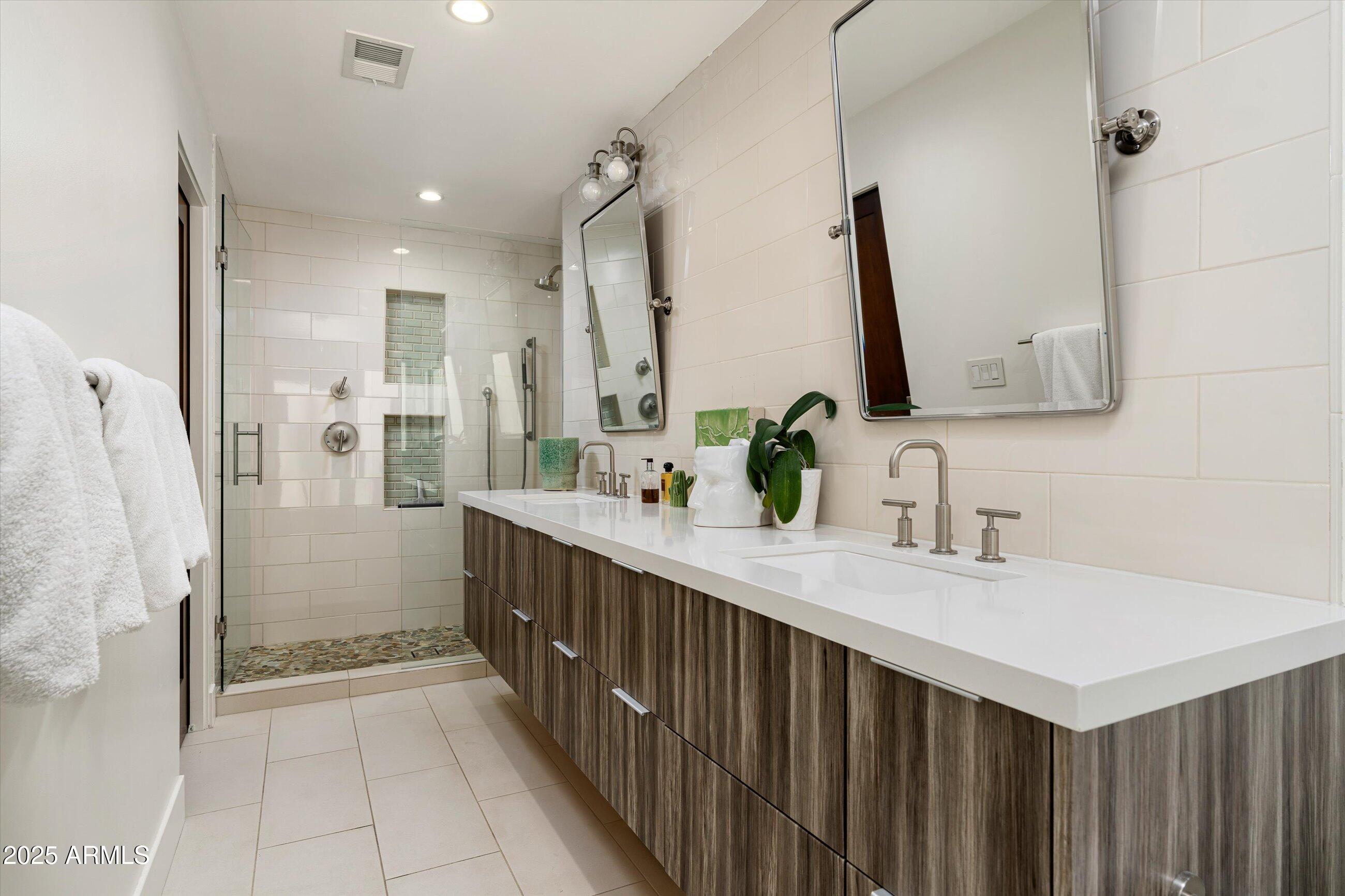 STONEVIEW - Residential