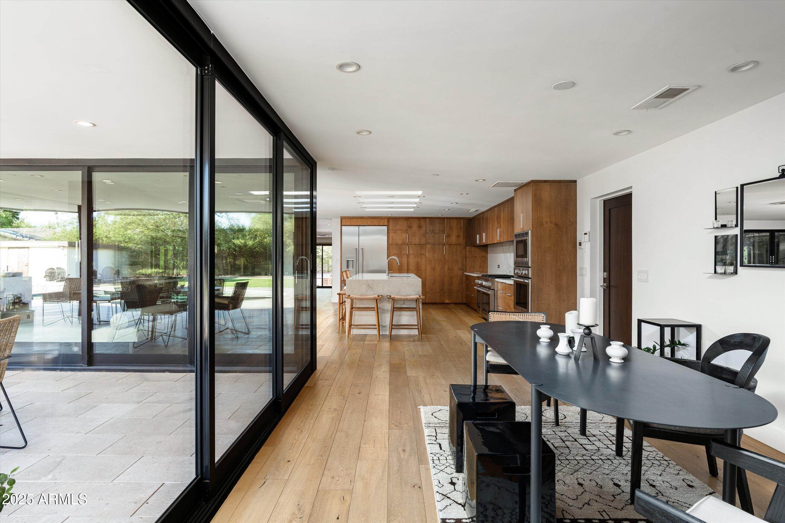 STONEVIEW - Residential