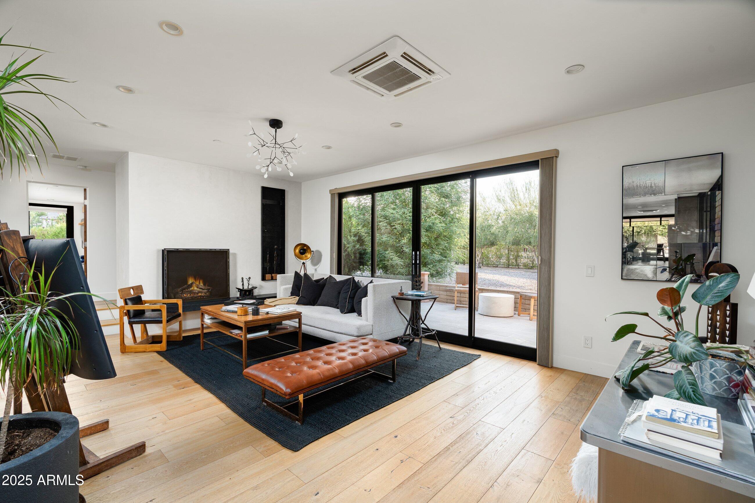 STONEVIEW - Residential