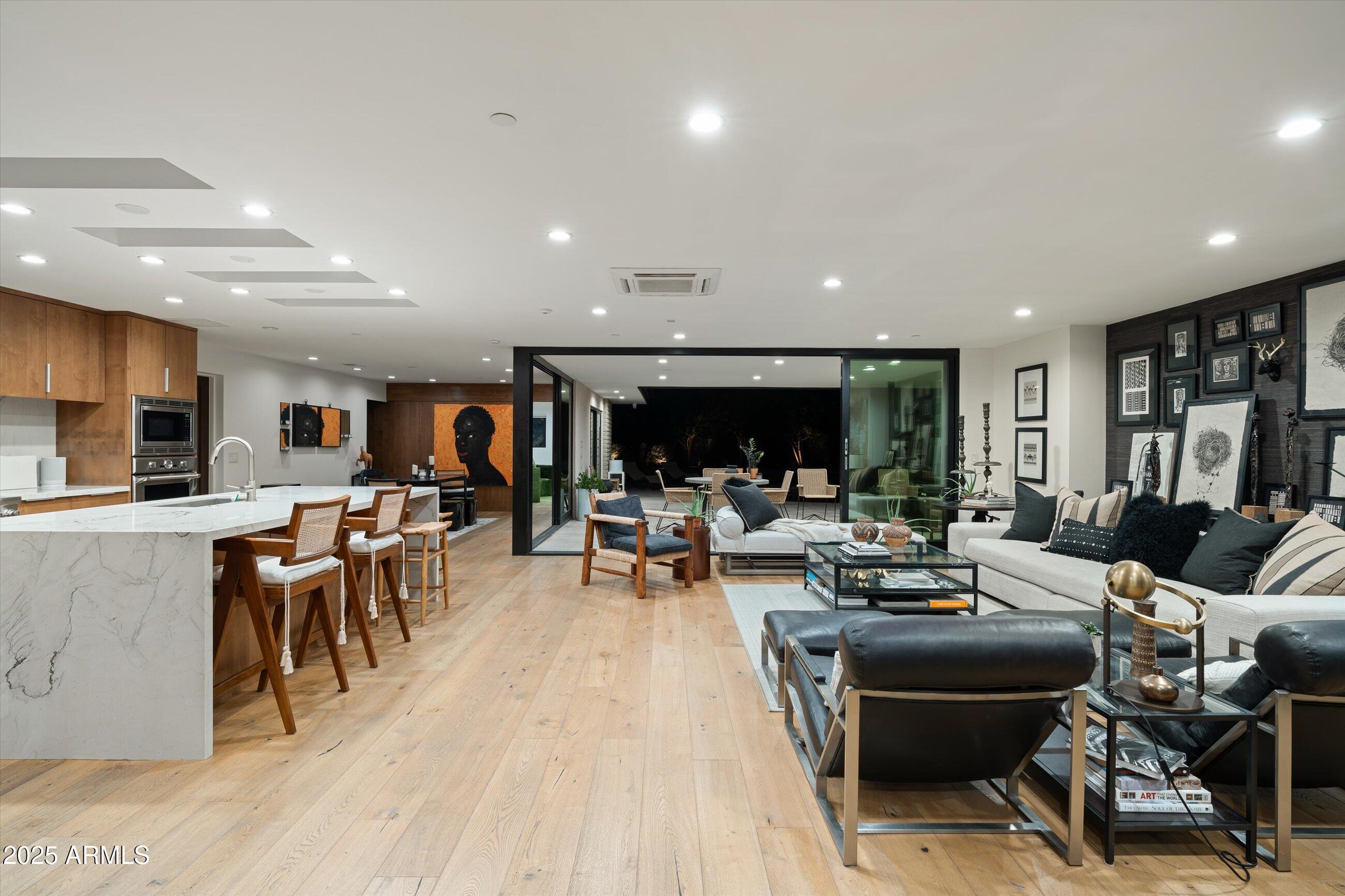 STONEVIEW - Residential