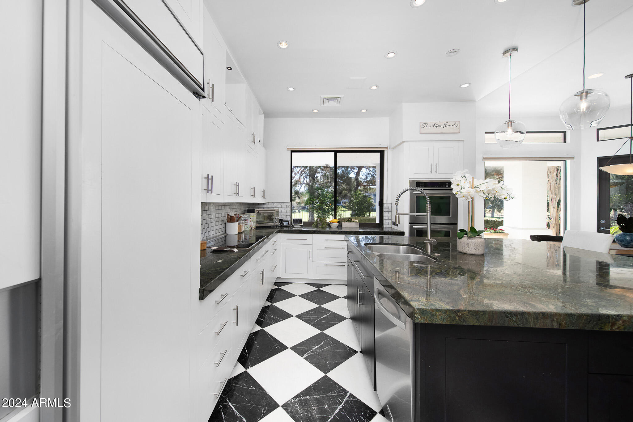 BILTMORE CIRCLE ESTATES - Residential