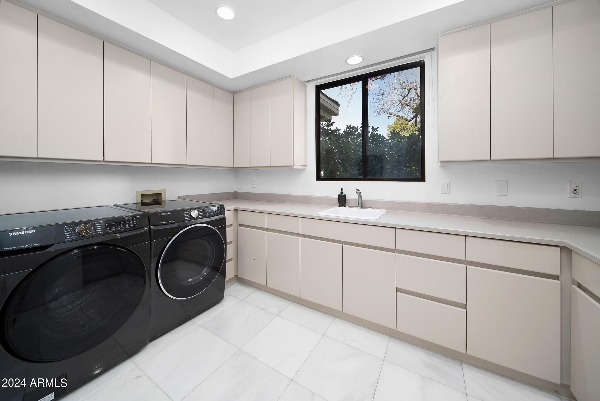 BILTMORE CIRCLE ESTATES - Residential