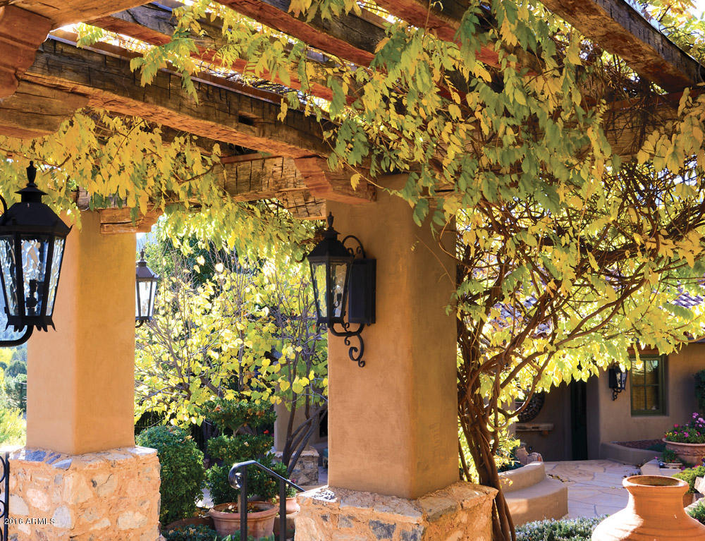 Seven Canyons - Residential