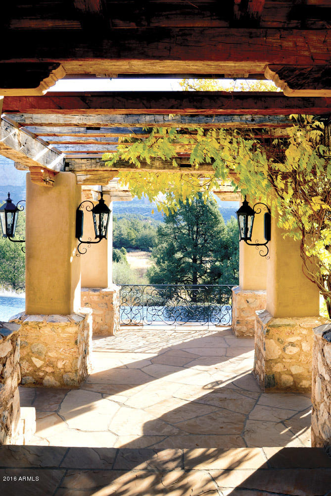Seven Canyons - Residential