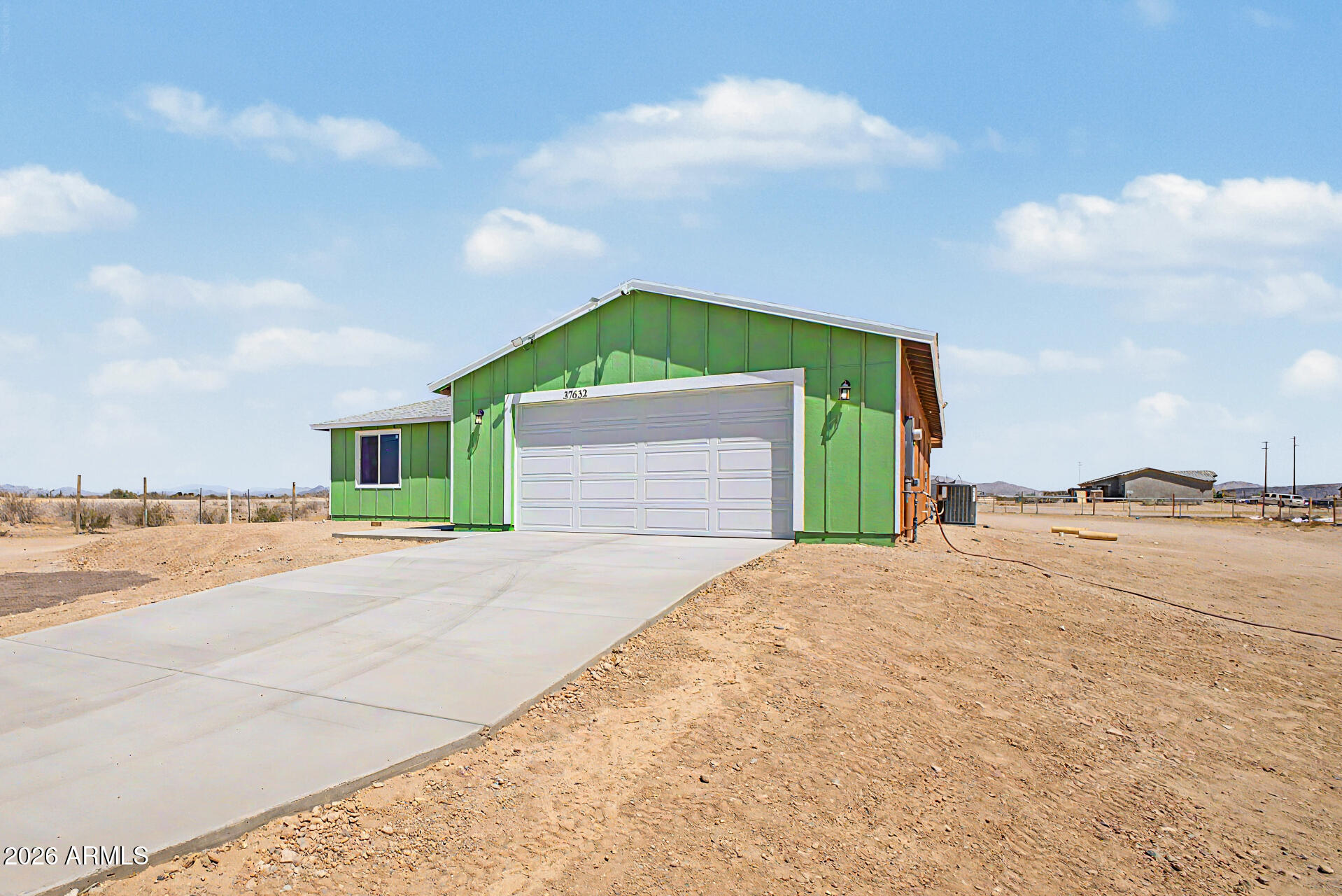 SADDLE VISTA - Residential