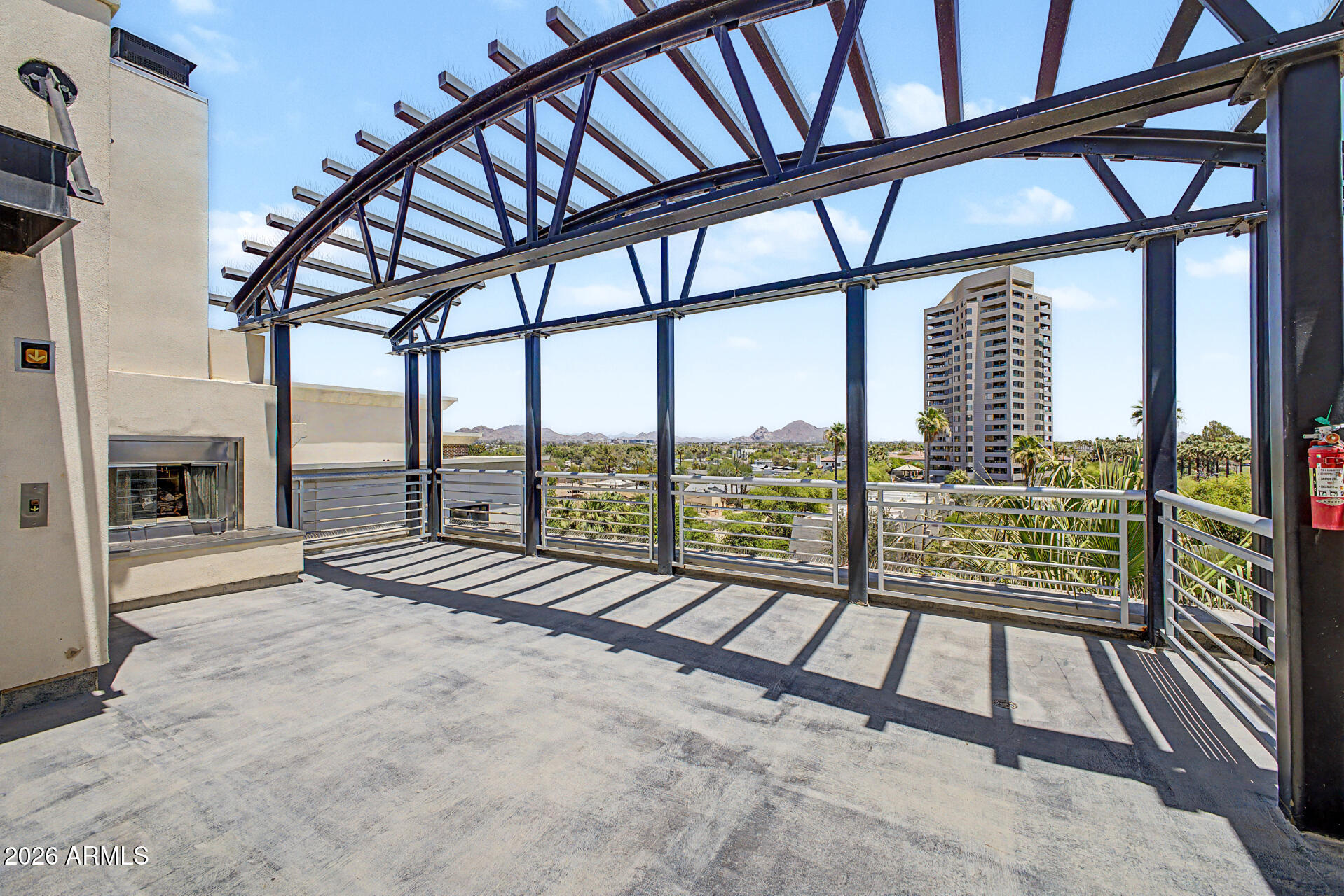 ARTISAN LOFTS CONDOMINIUM - Residential