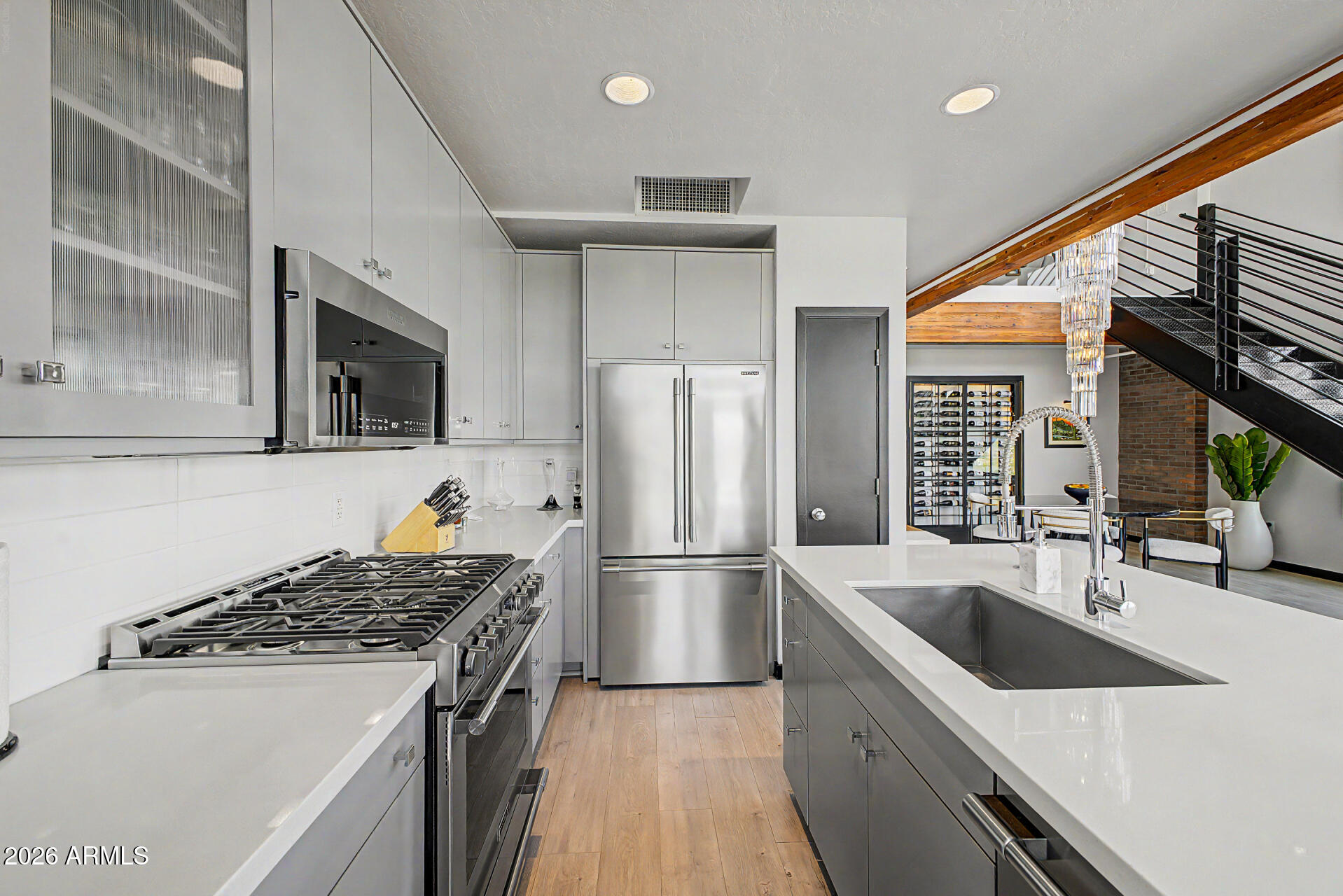 ARTISAN LOFTS CONDOMINIUM - Residential