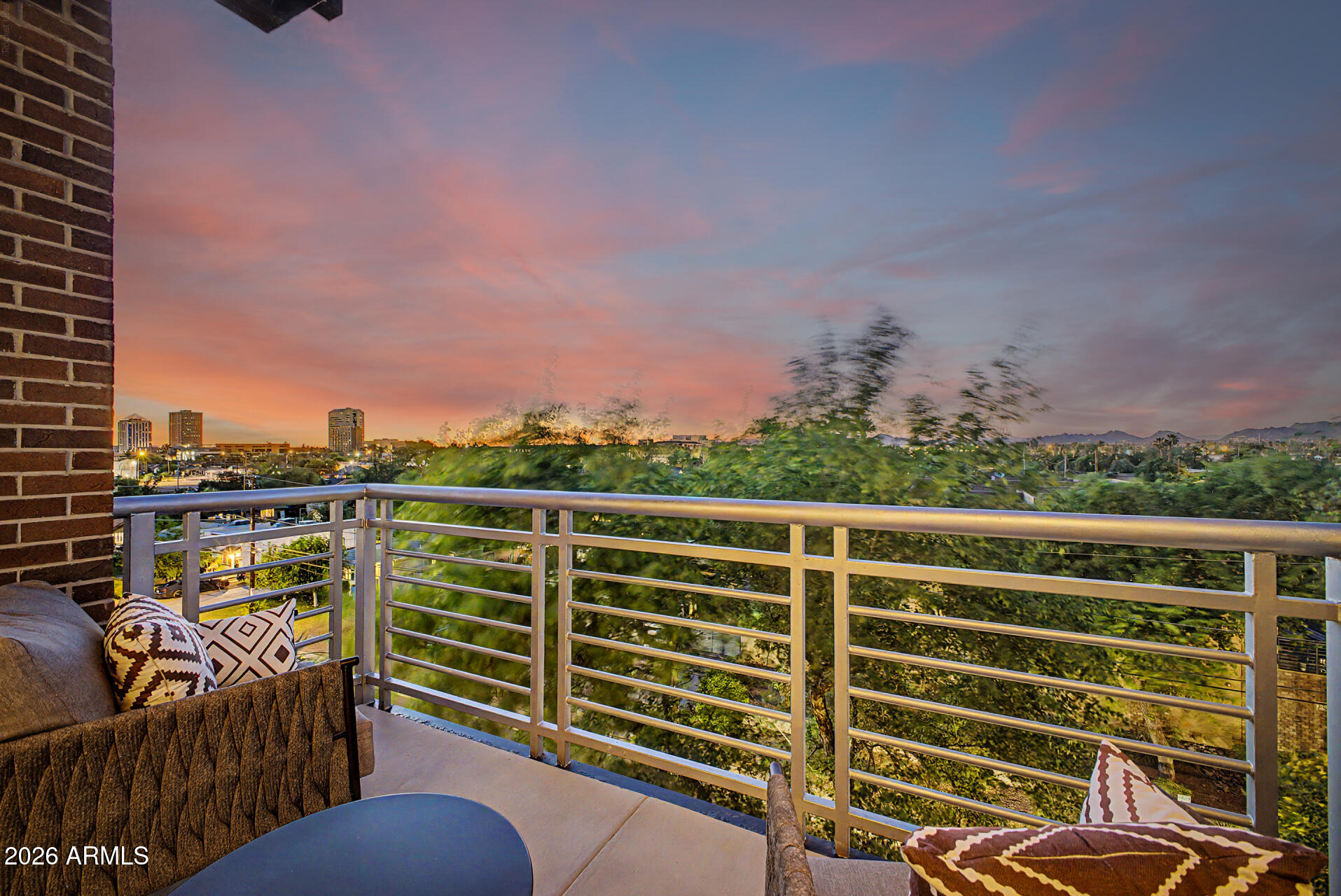 ARTISAN LOFTS CONDOMINIUM - Residential
