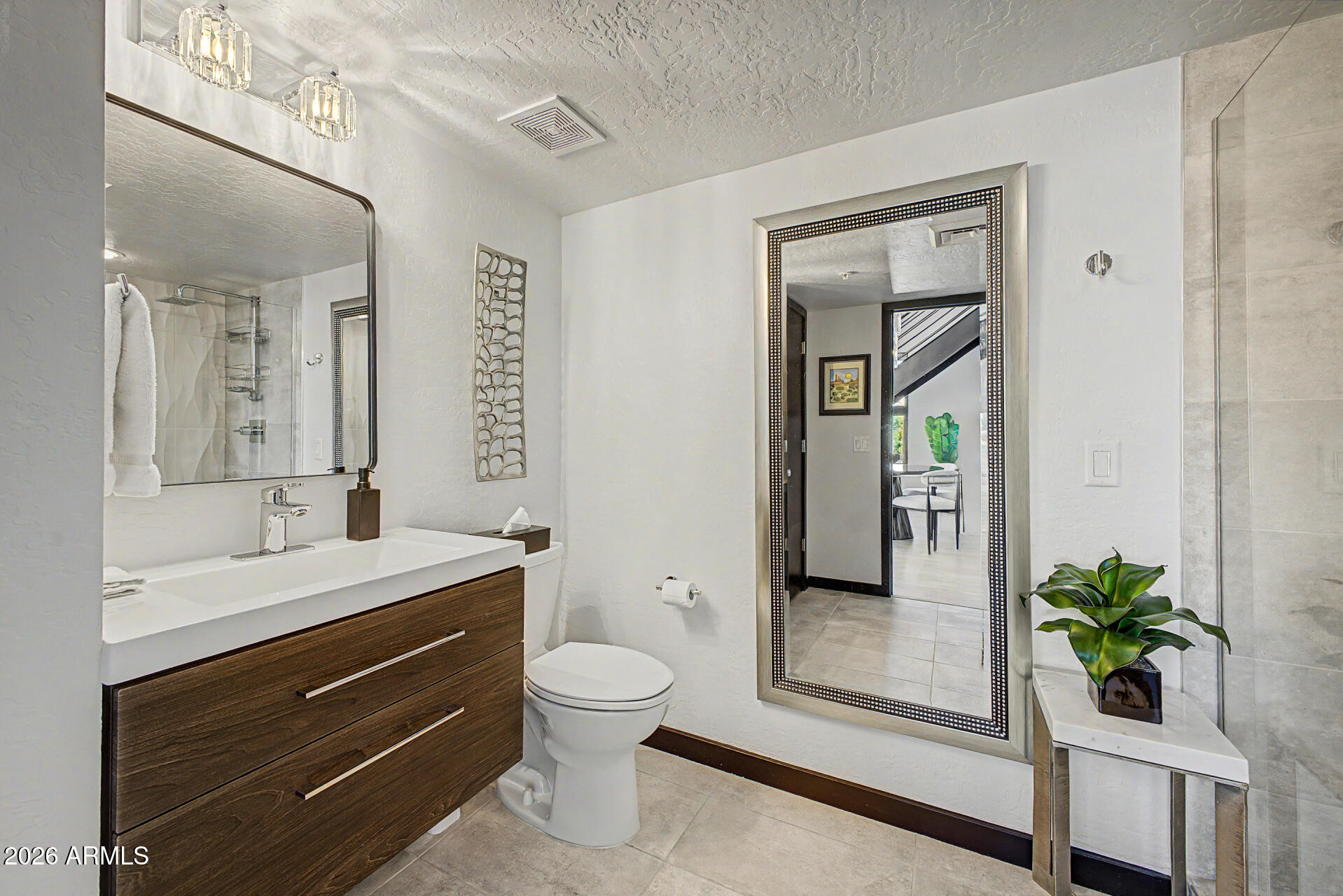 ARTISAN LOFTS CONDOMINIUM - Residential
