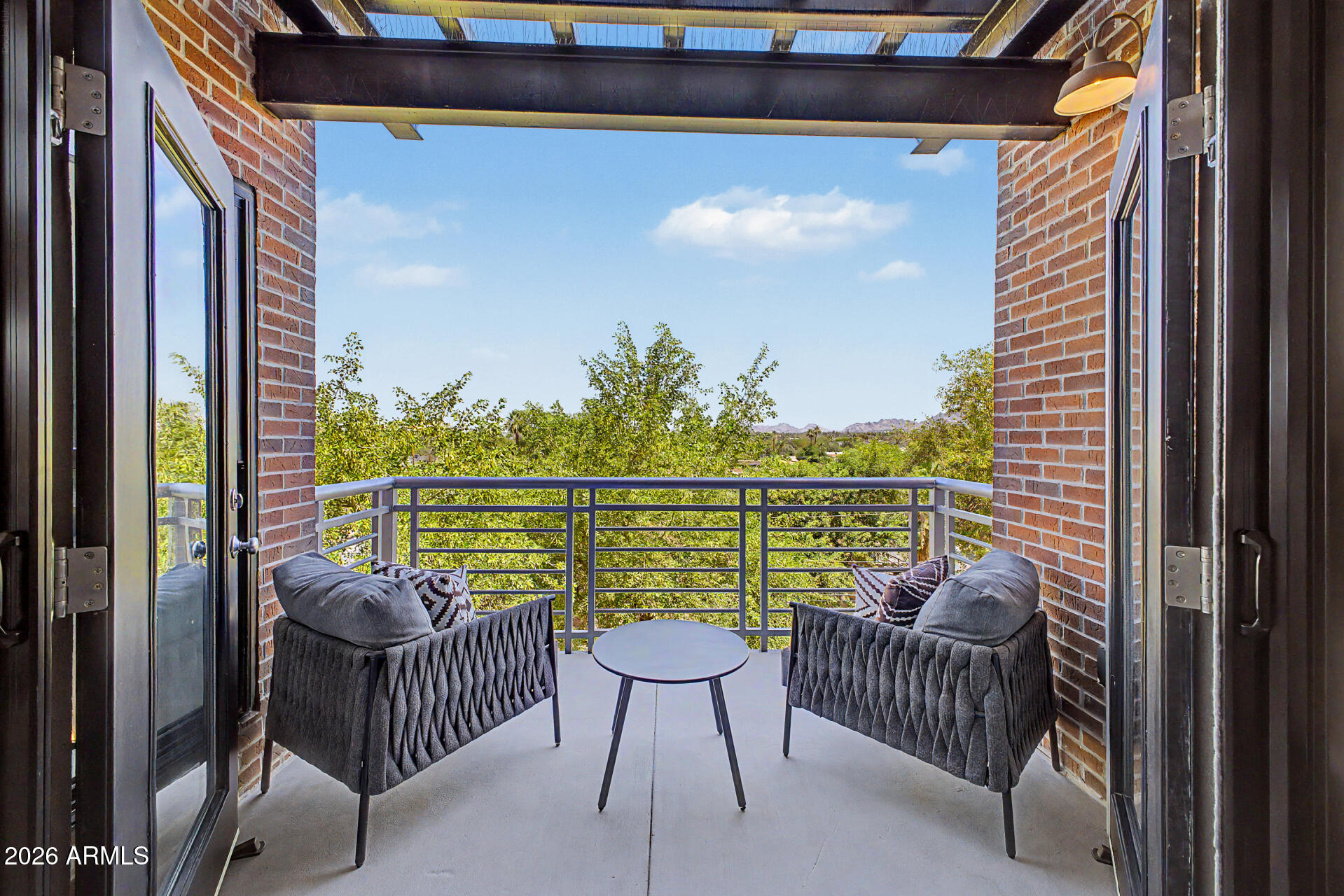 ARTISAN LOFTS CONDOMINIUM - Residential