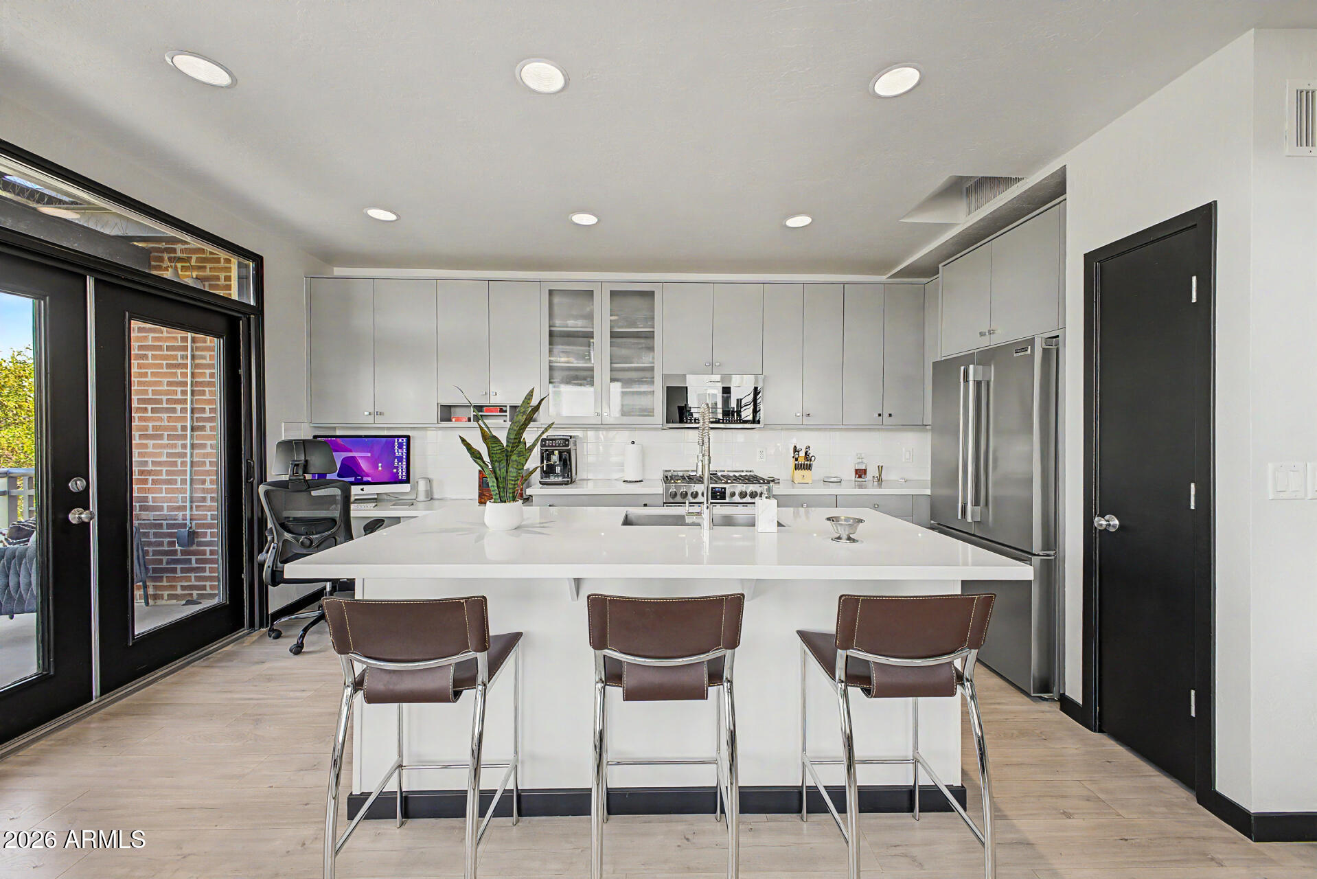 ARTISAN LOFTS CONDOMINIUM - Residential
