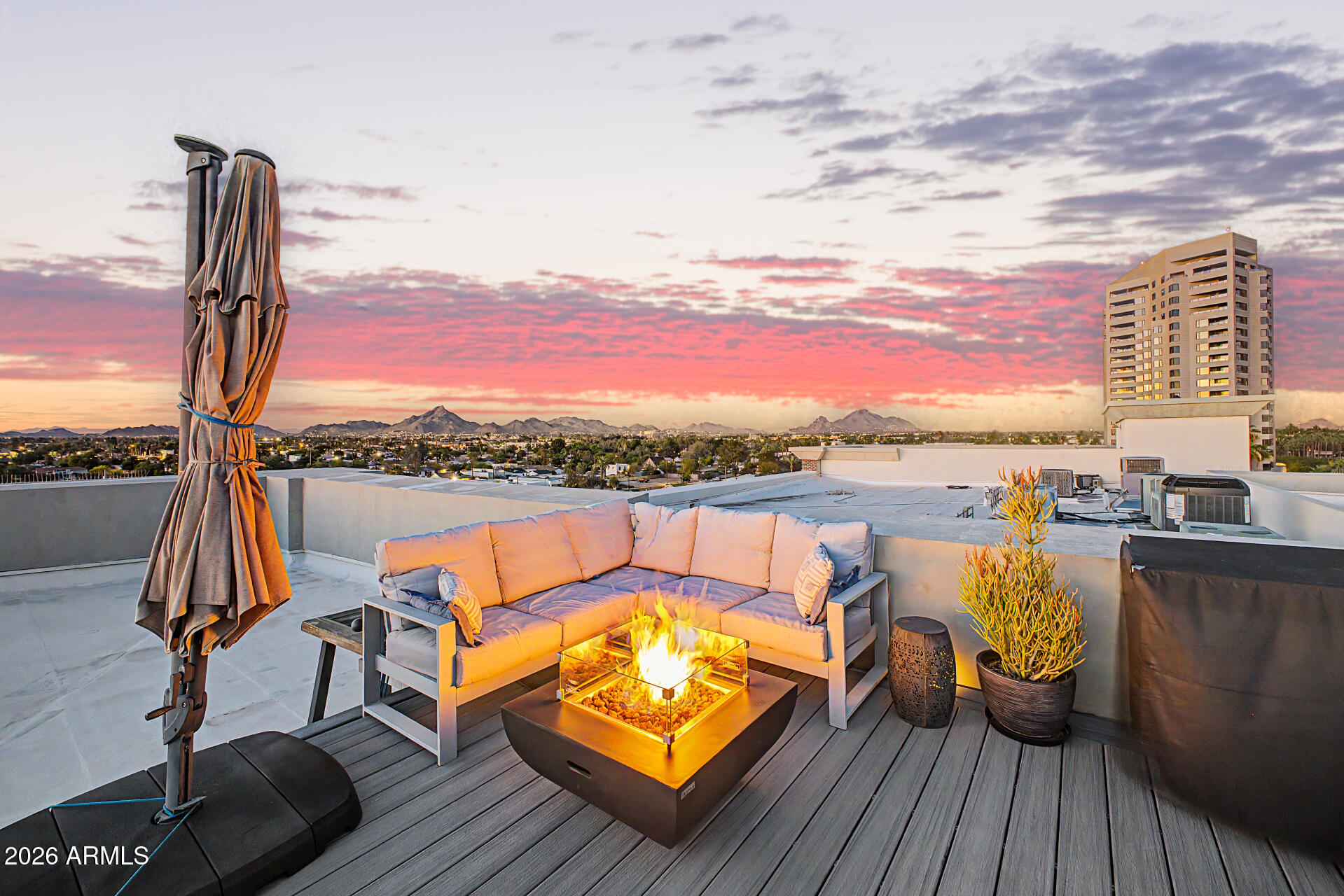 ARTISAN LOFTS CONDOMINIUM - Residential