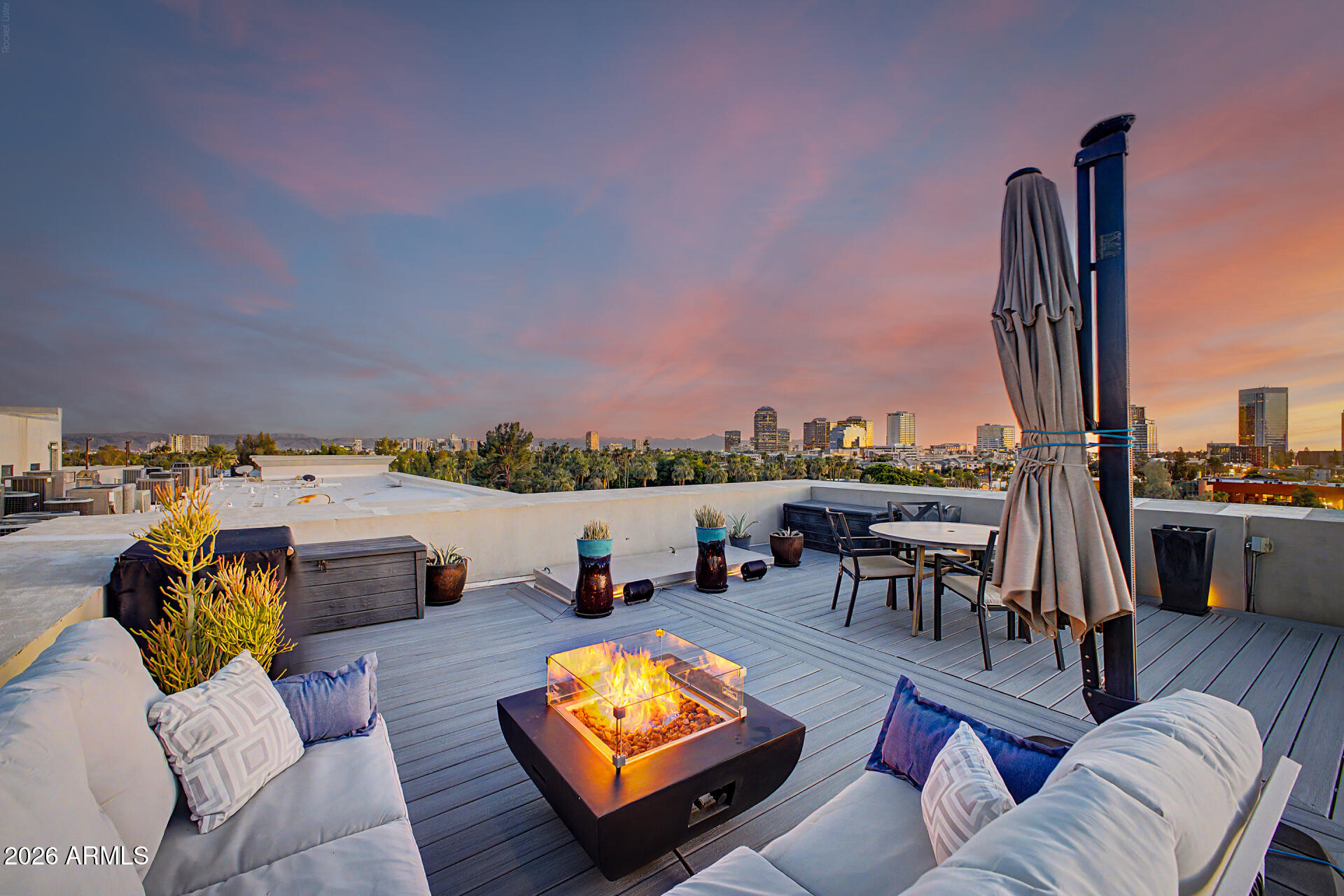 ARTISAN LOFTS CONDOMINIUM - Residential
