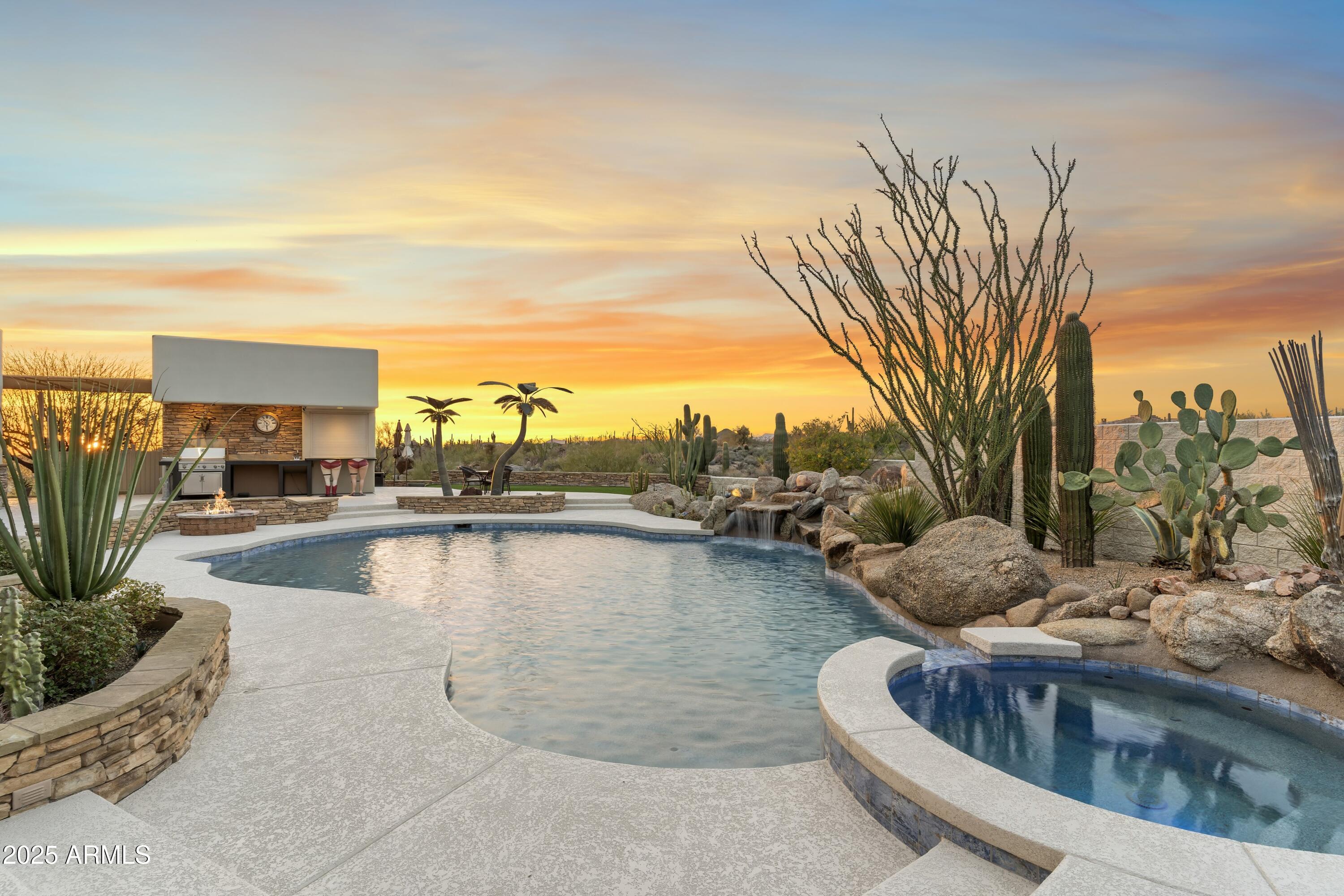 TROON VERDE - Residential