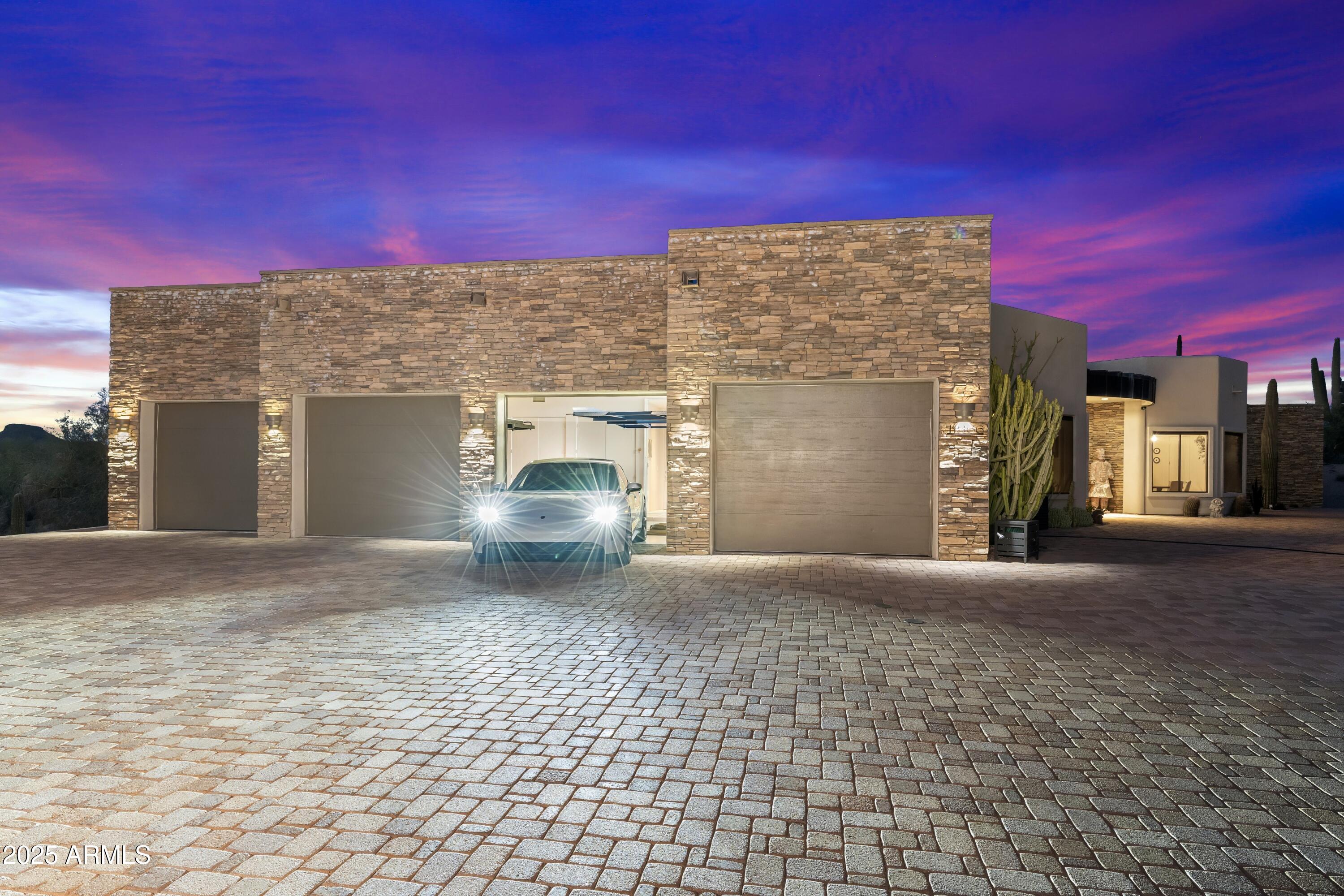 TROON VERDE - Residential