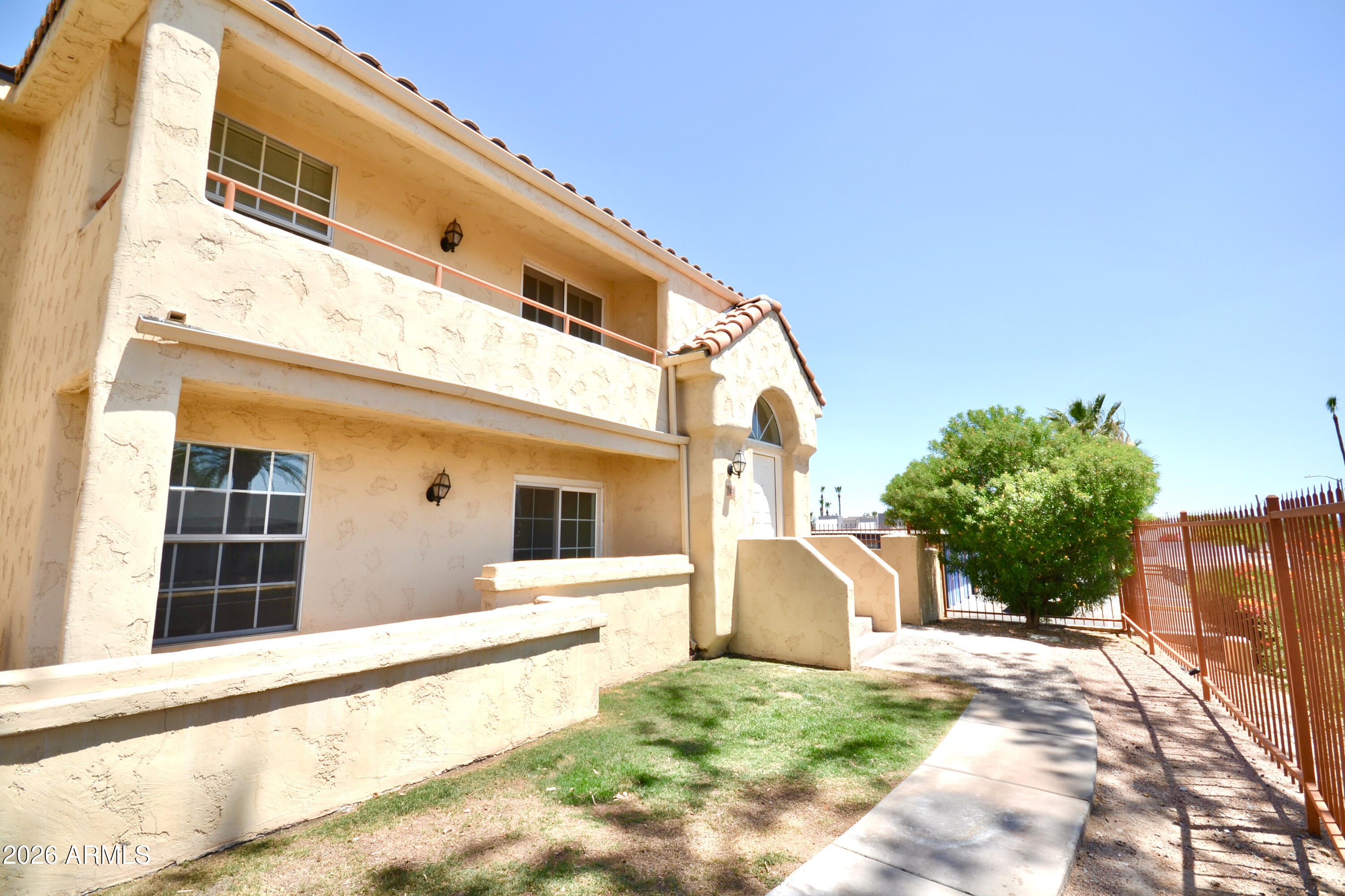 Ventana Condominium - Residential