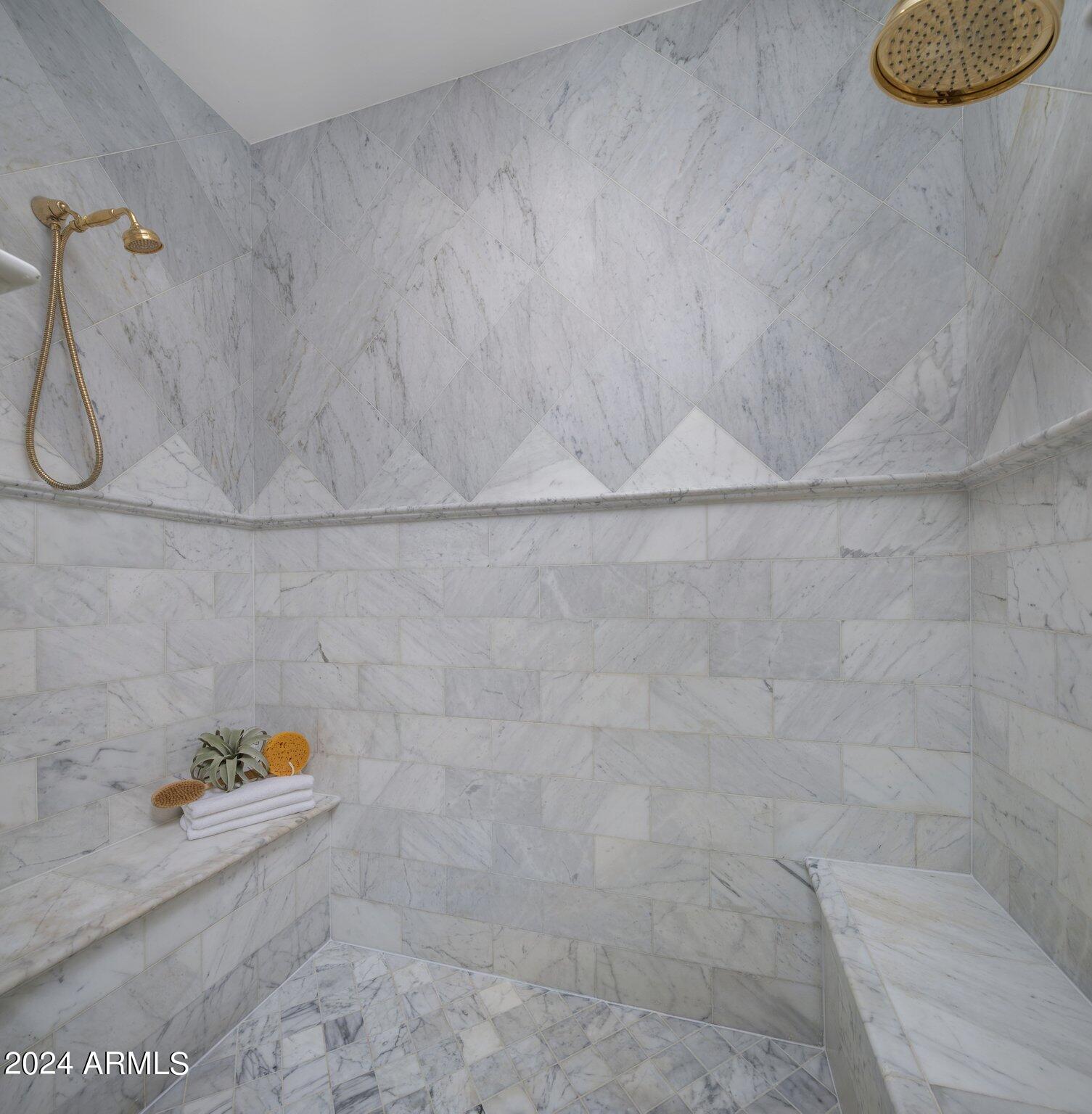 LA MAZA VILLA 2 - Residential