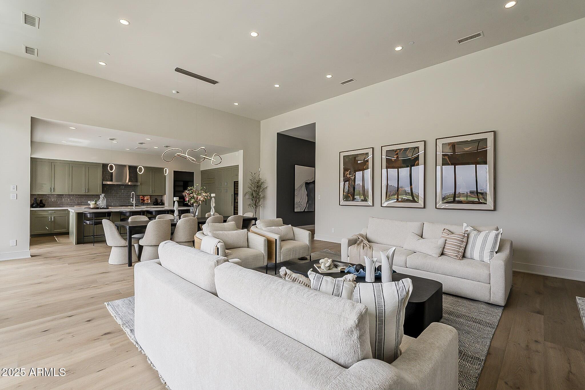 DESERT MOUNTAIN - Residential