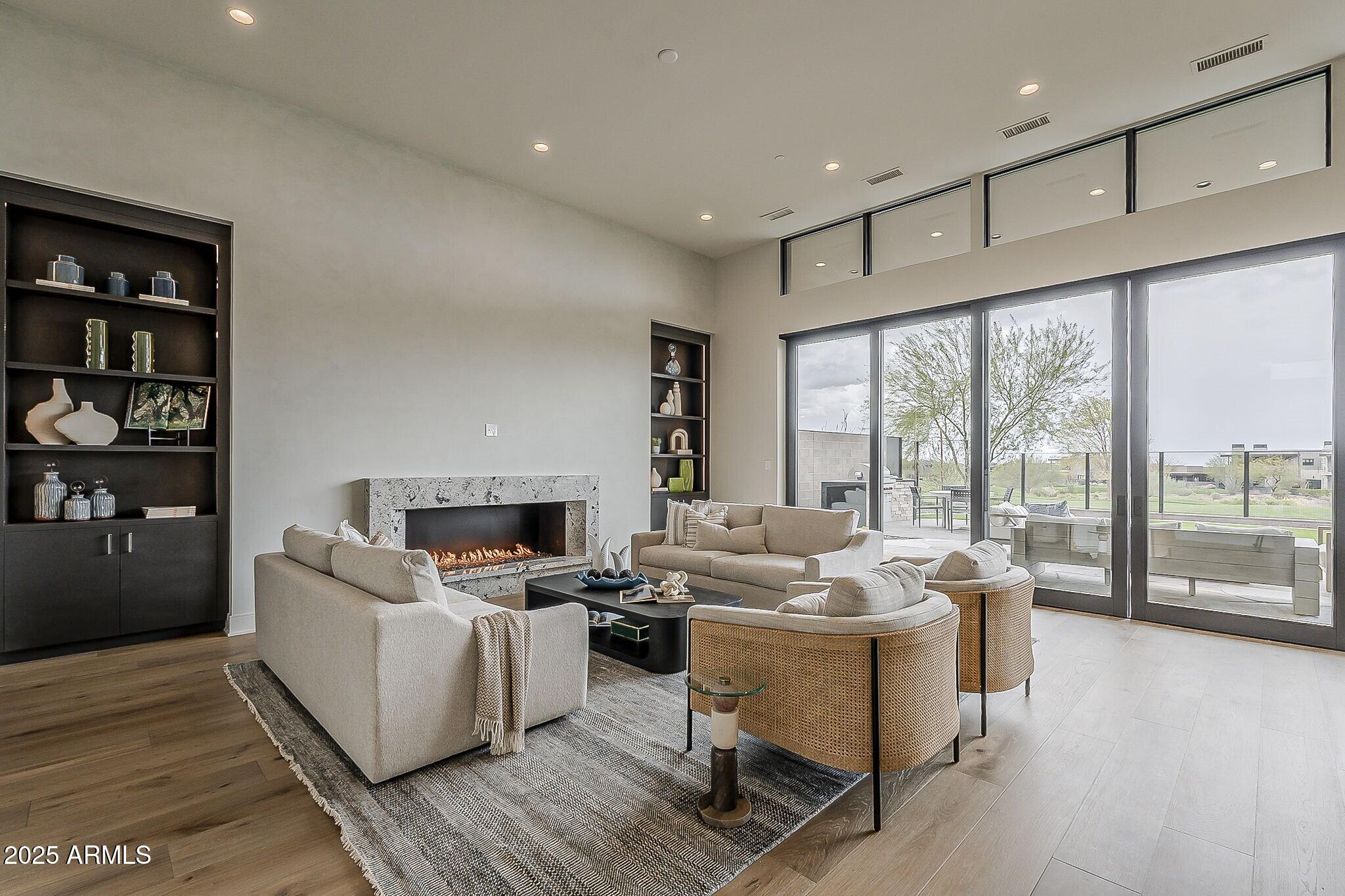 DESERT MOUNTAIN - Residential