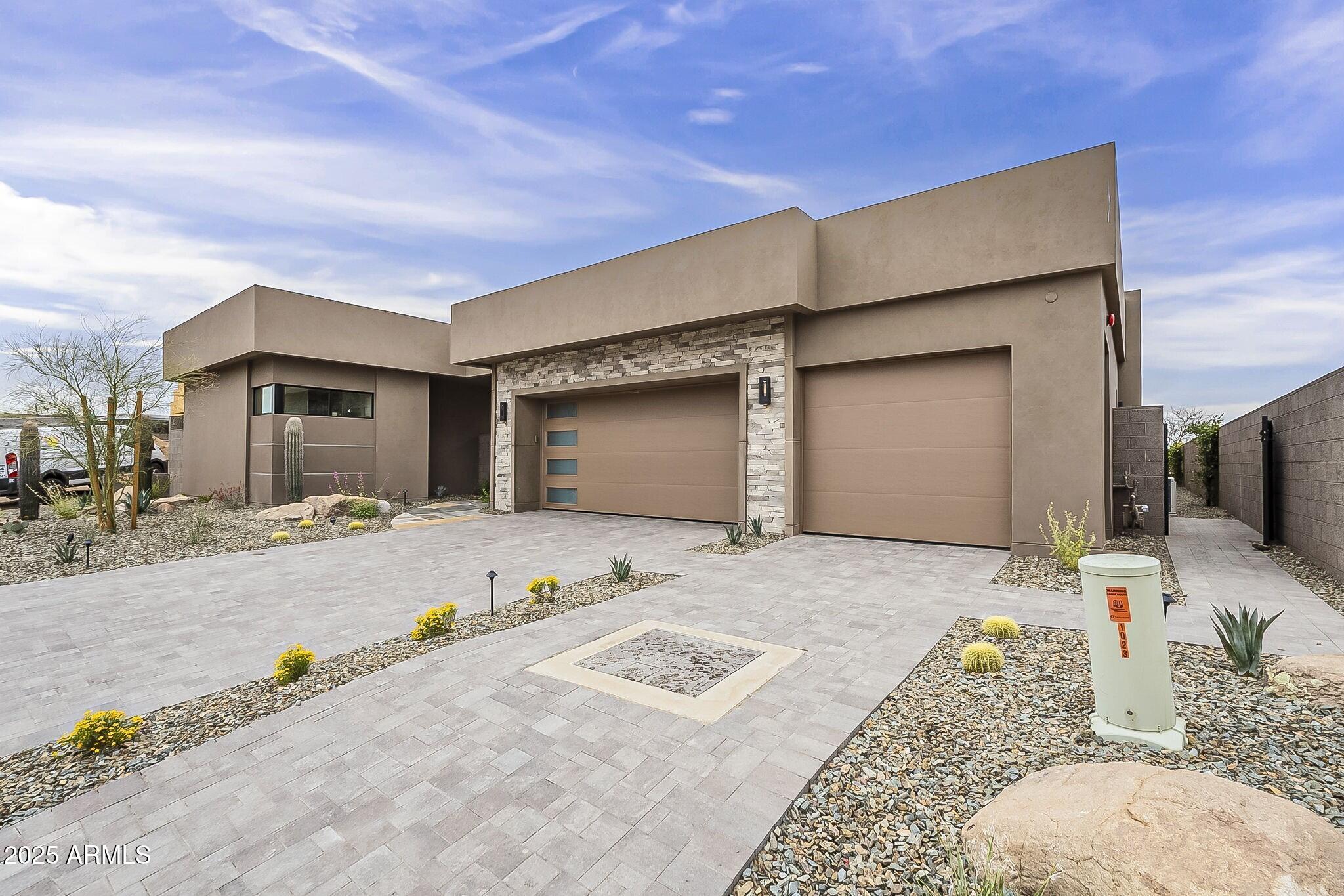 DESERT MOUNTAIN - Residential
