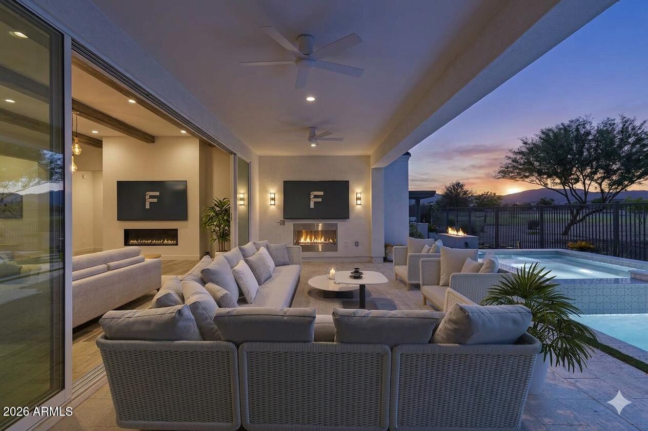 STERLING GROVE - Residential