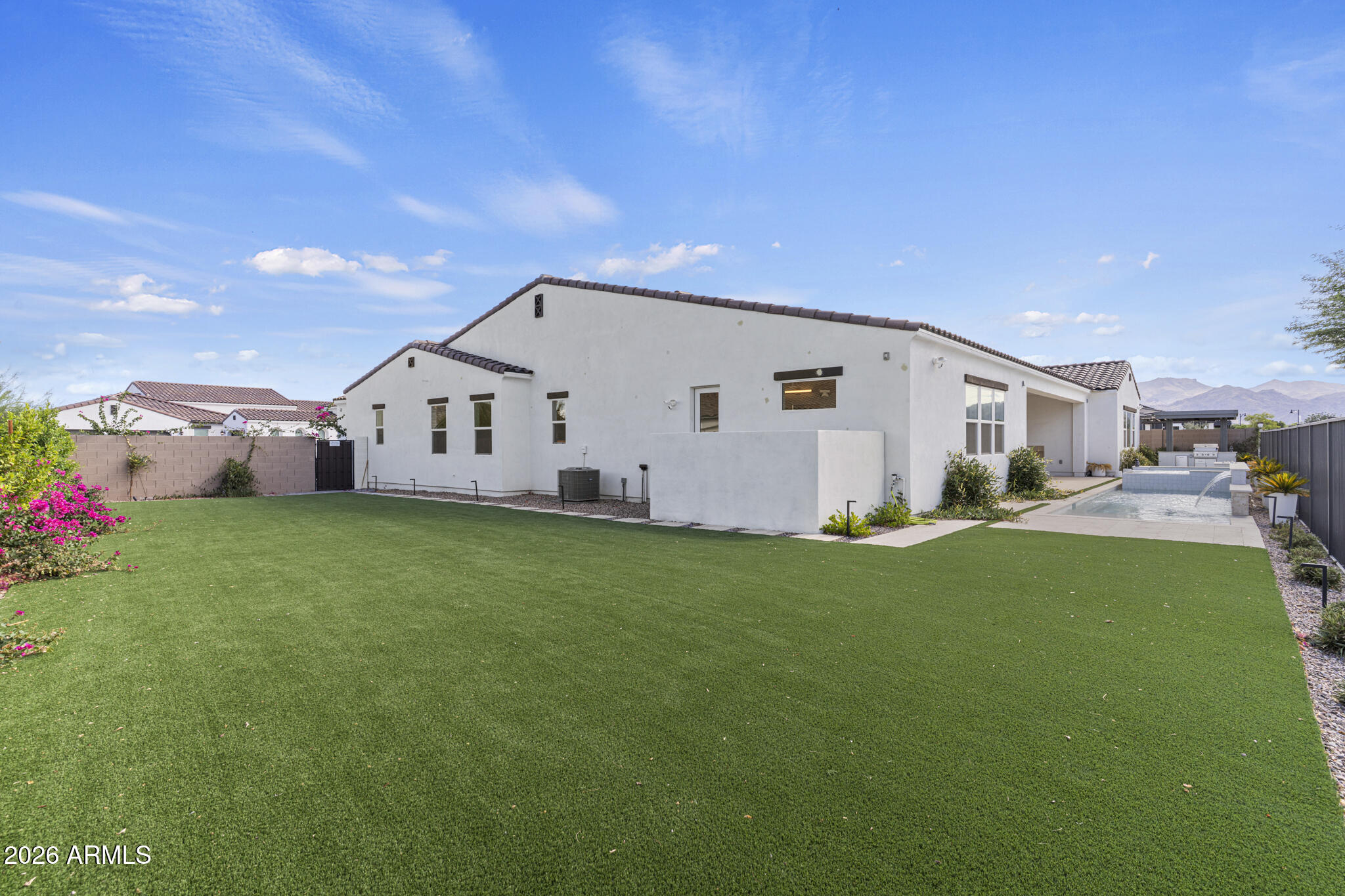 STERLING GROVE - Residential