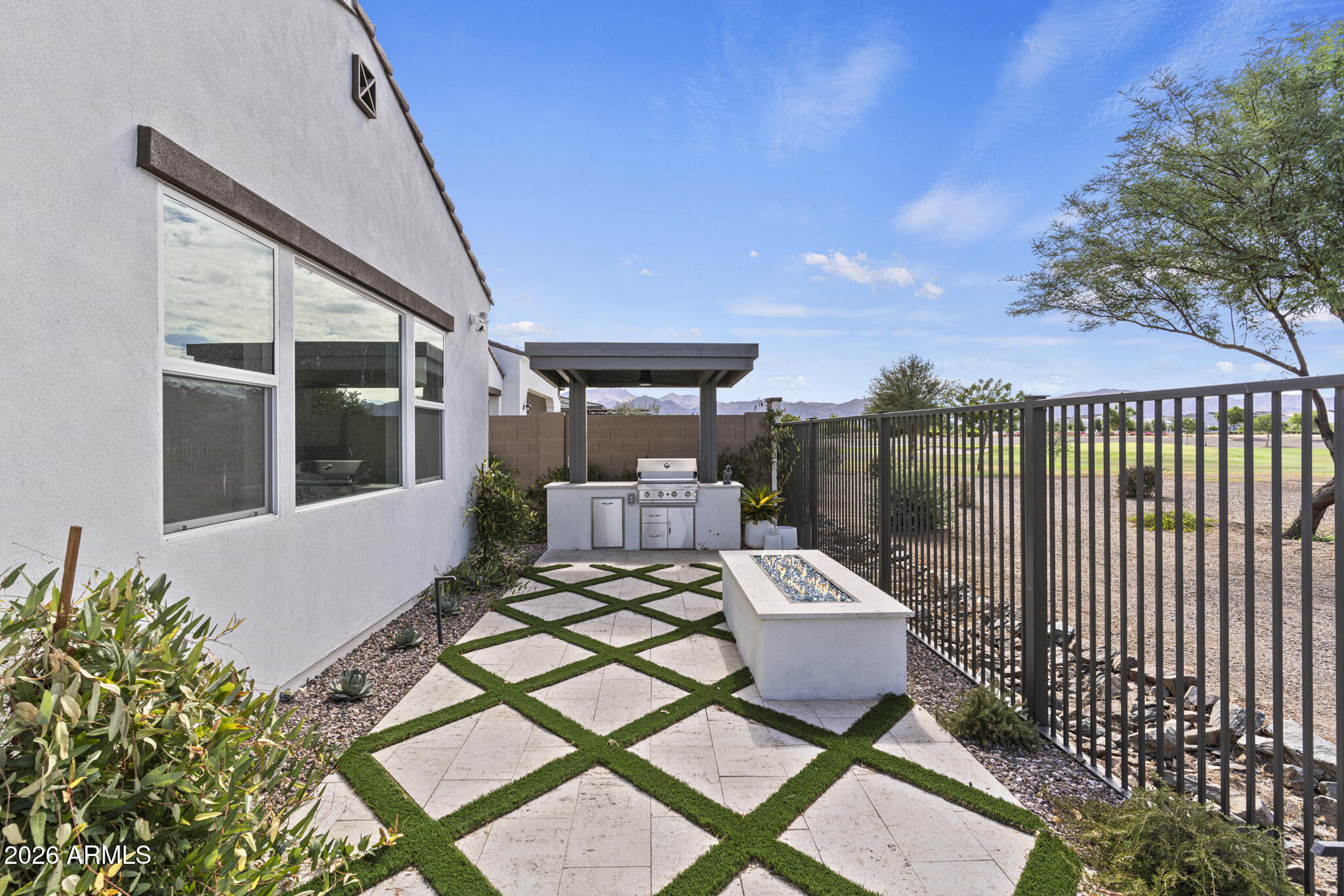 STERLING GROVE - Residential