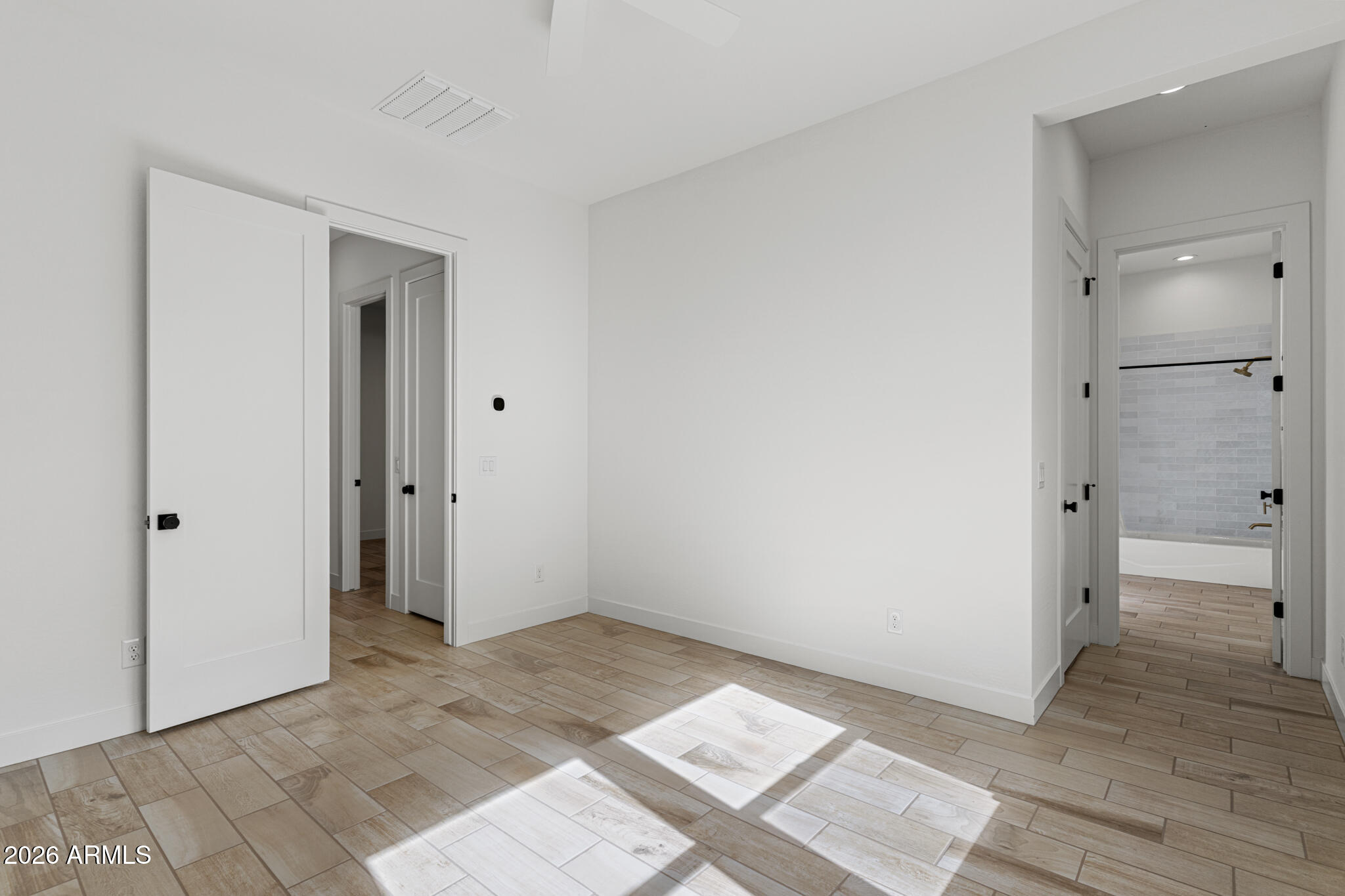 STERLING GROVE - Residential