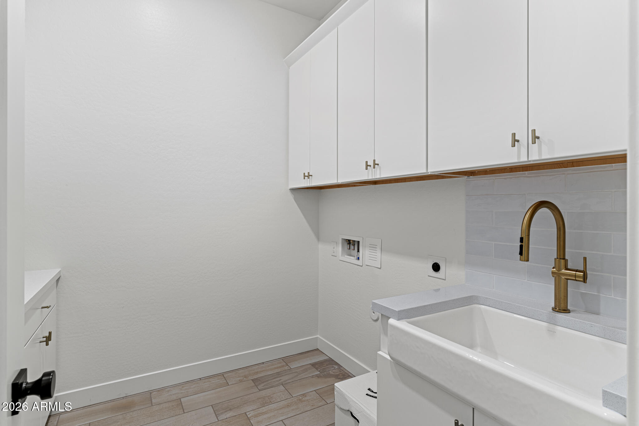 STERLING GROVE - Residential