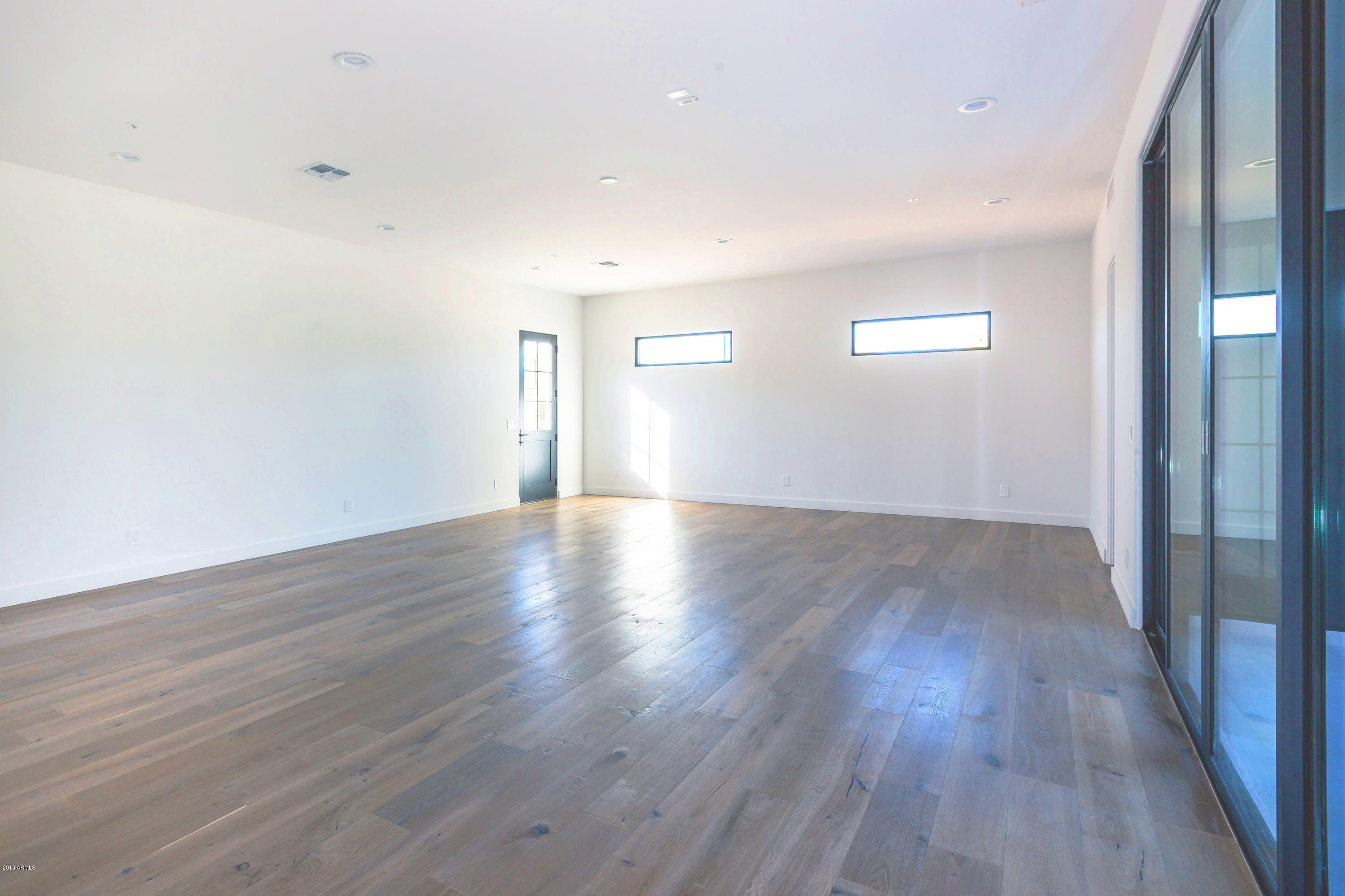 TIERRA MADRE UNIT 2 - Residential