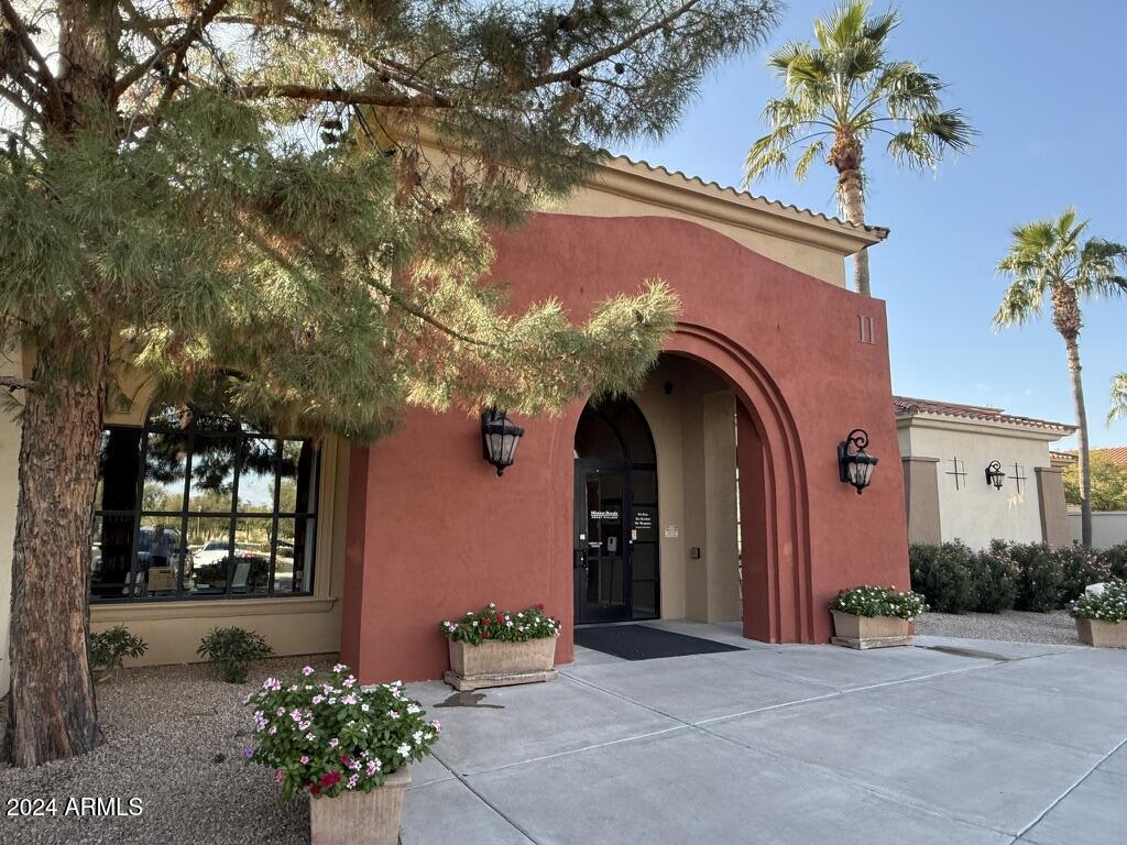 Mission Royale Active Adult - Residential