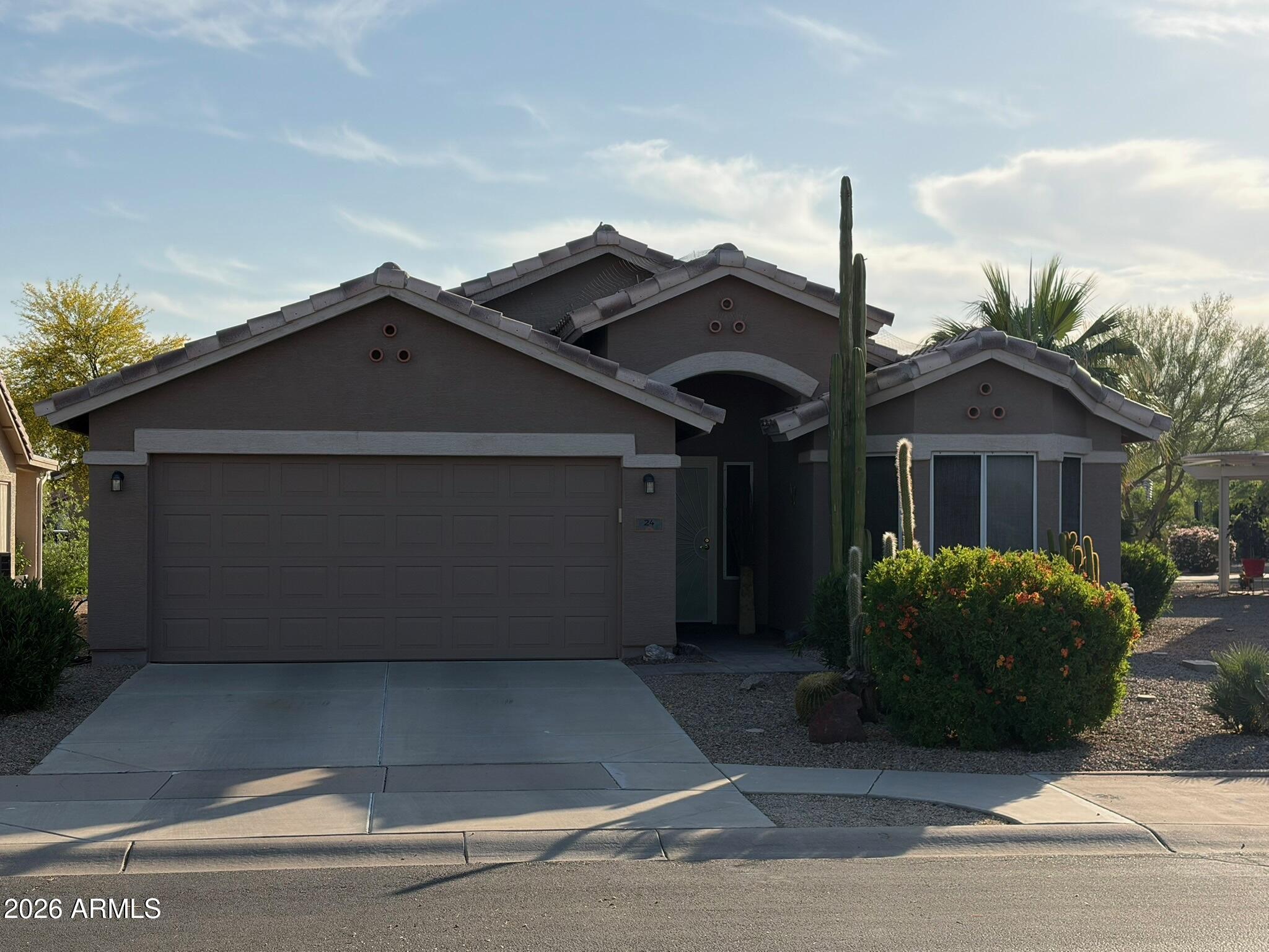 Mission Royale Active Adult - Residential