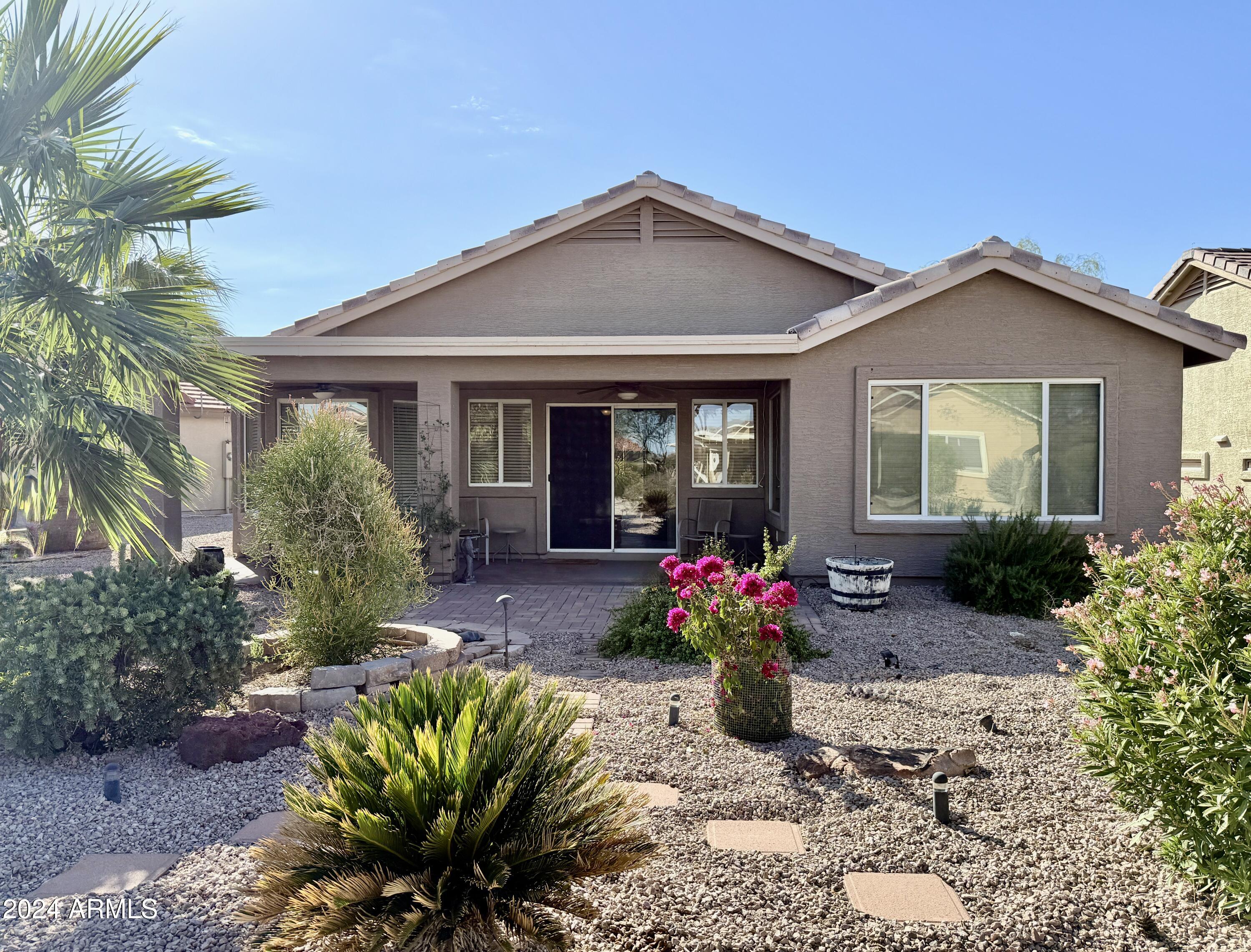 Mission Royale Active Adult - Residential