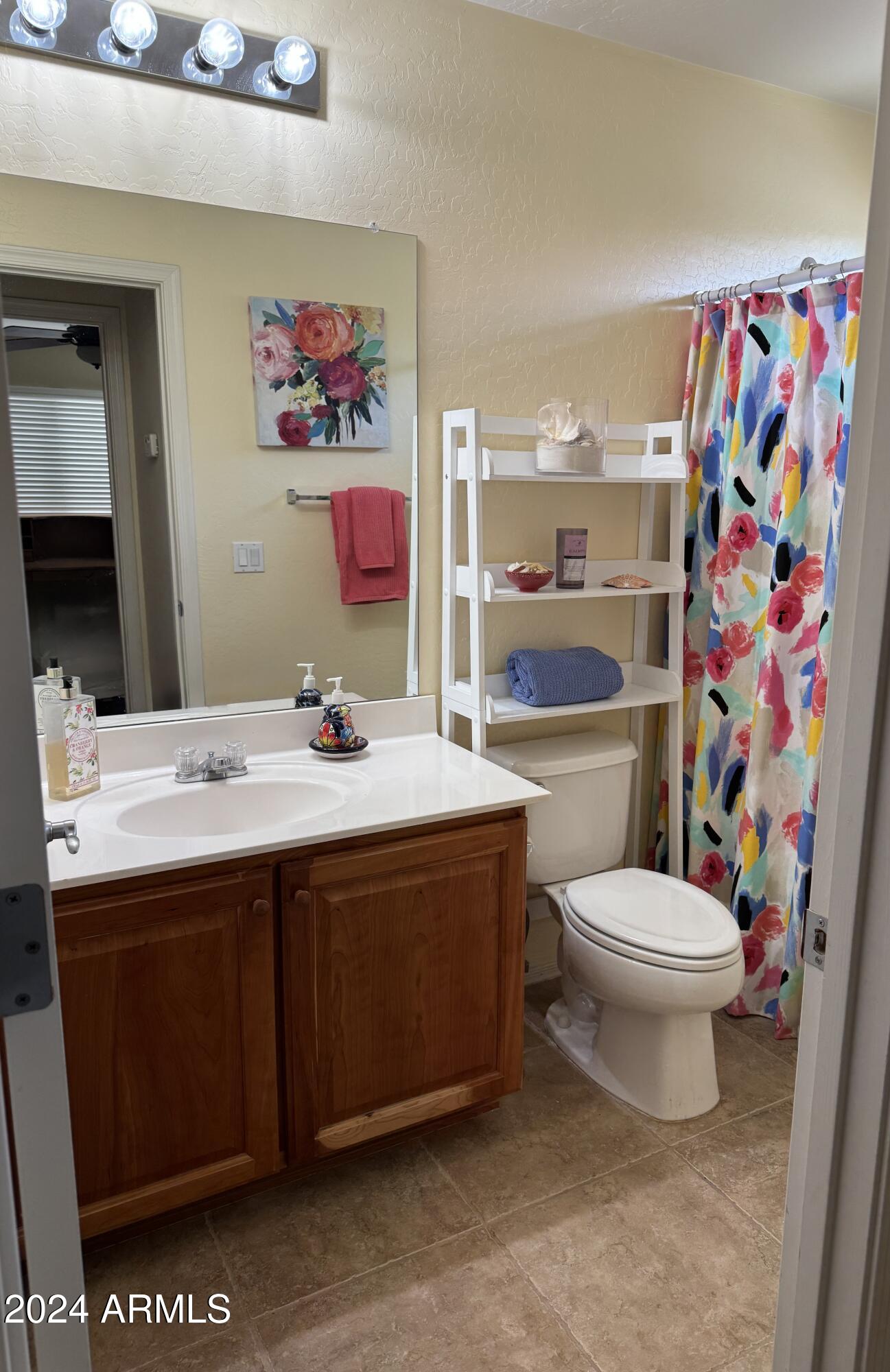Mission Royale Active Adult - Residential