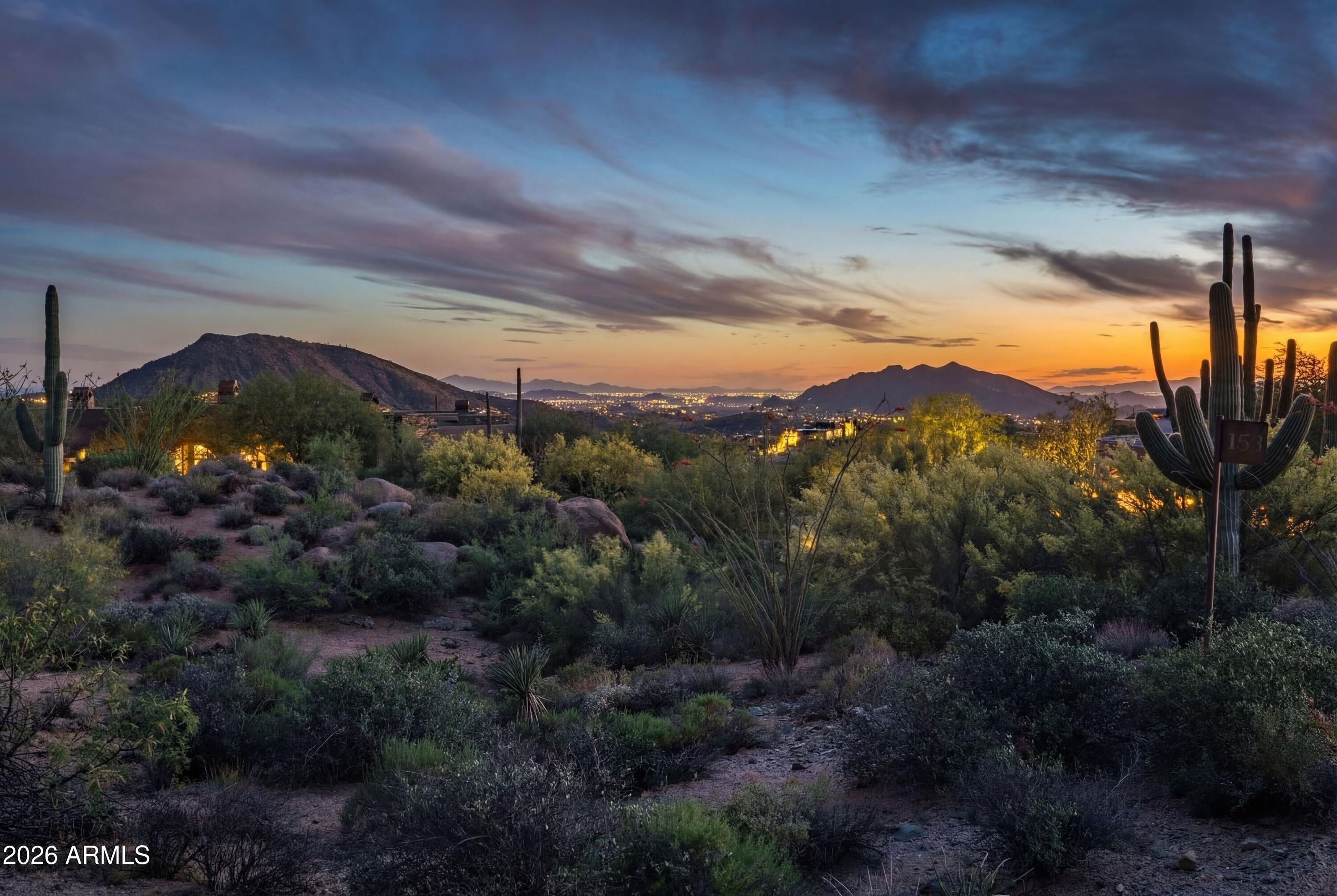 DESERT MOUNTAIN - Land