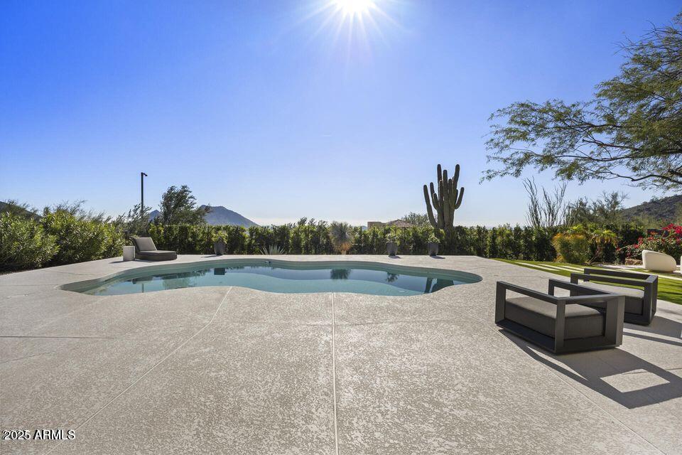 SCOTTSDALE MOUNTAIN - Residential