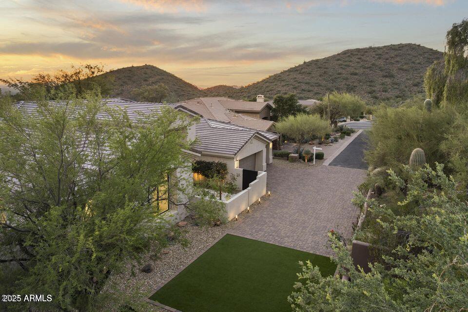 SCOTTSDALE MOUNTAIN - Residential