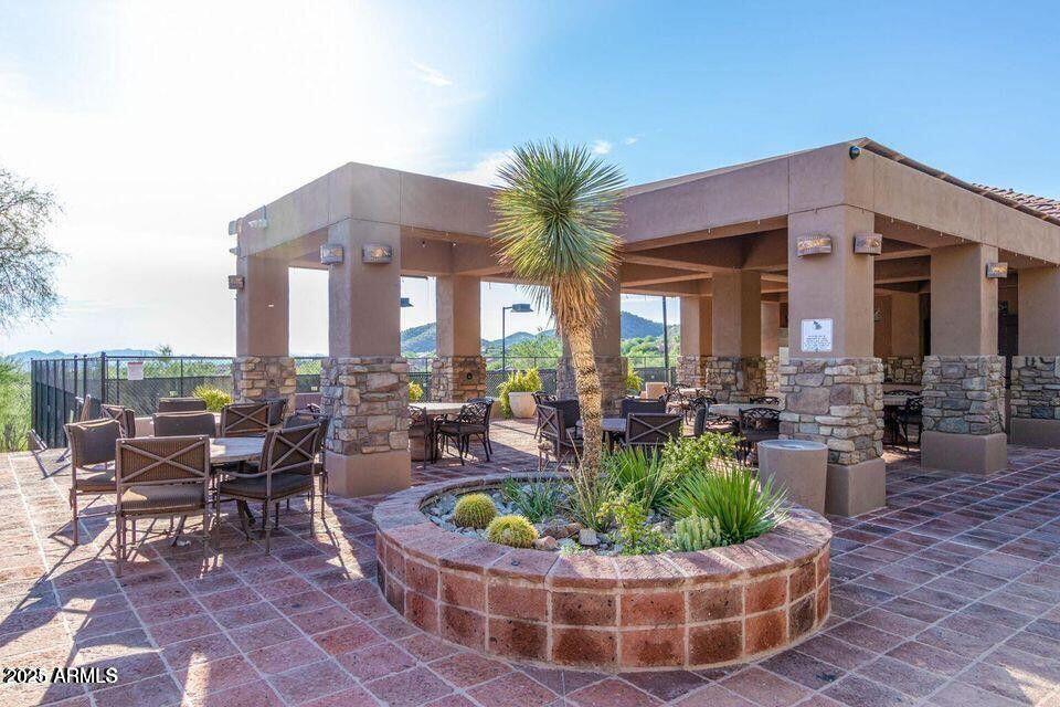 SCOTTSDALE MOUNTAIN - Residential