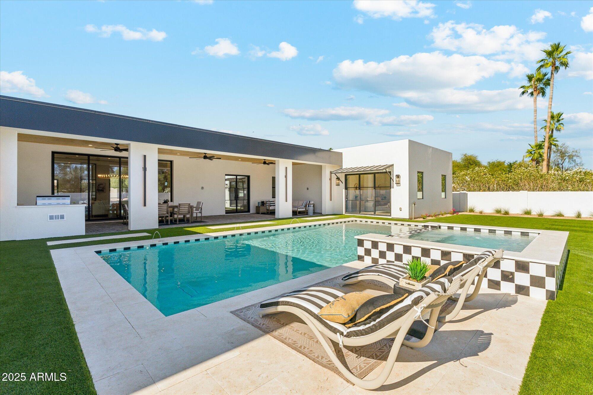 DESERT ESTATES UNIT 14 - Residential