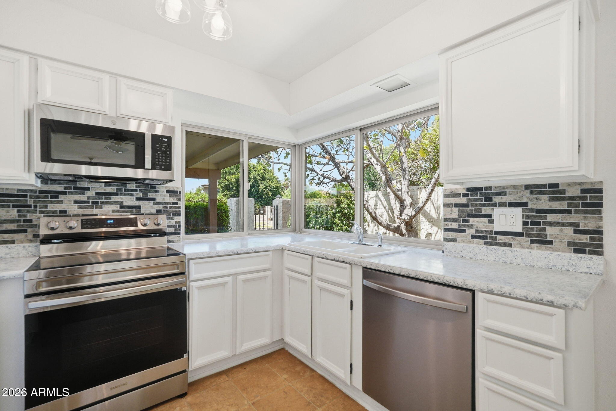 LAKES TRACT R1 - Residential