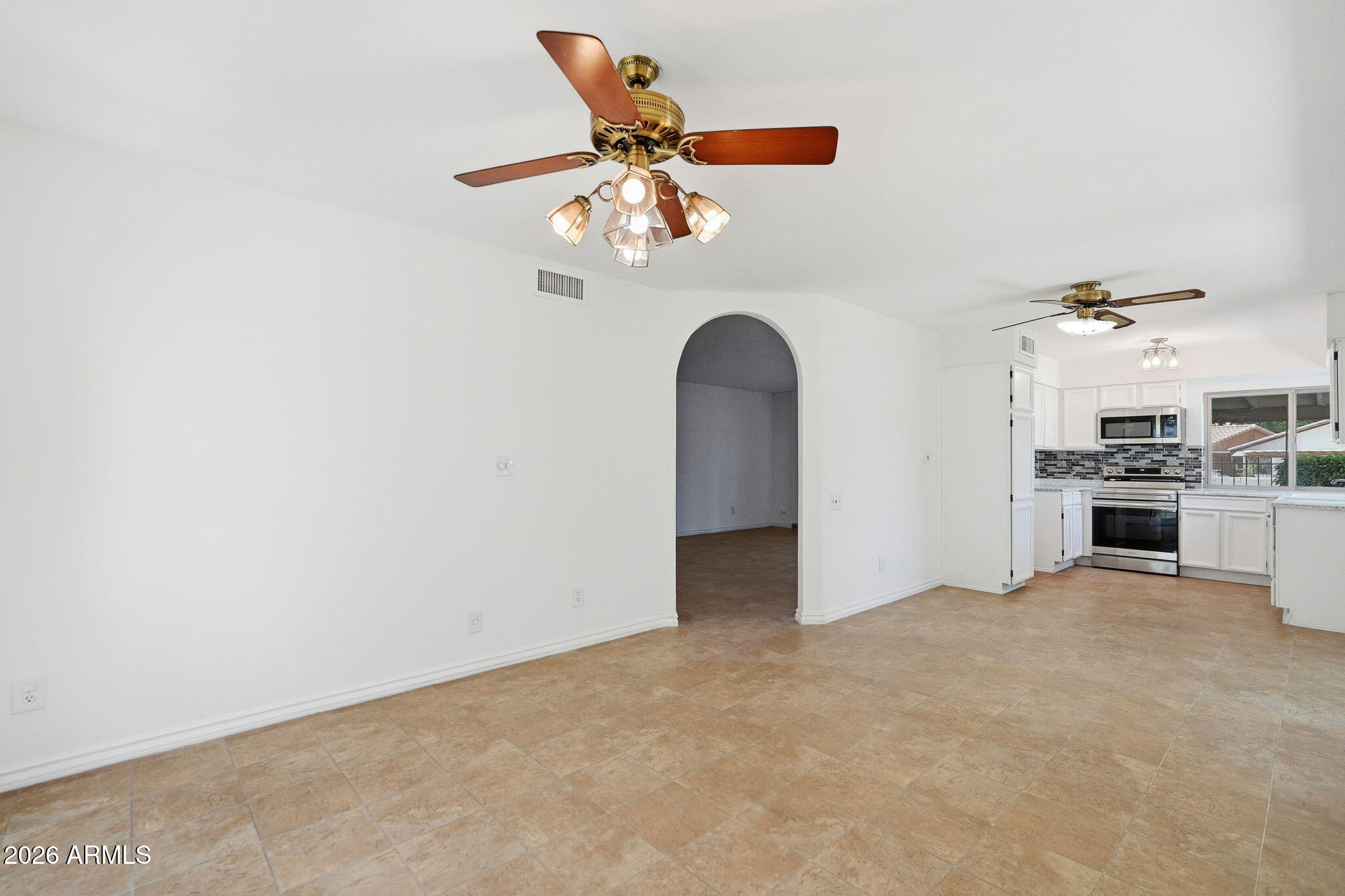 LAKES TRACT R1 - Residential