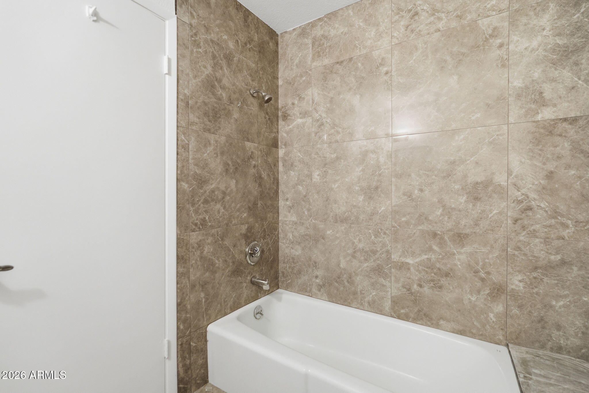 LAKES TRACT R1 - Residential
