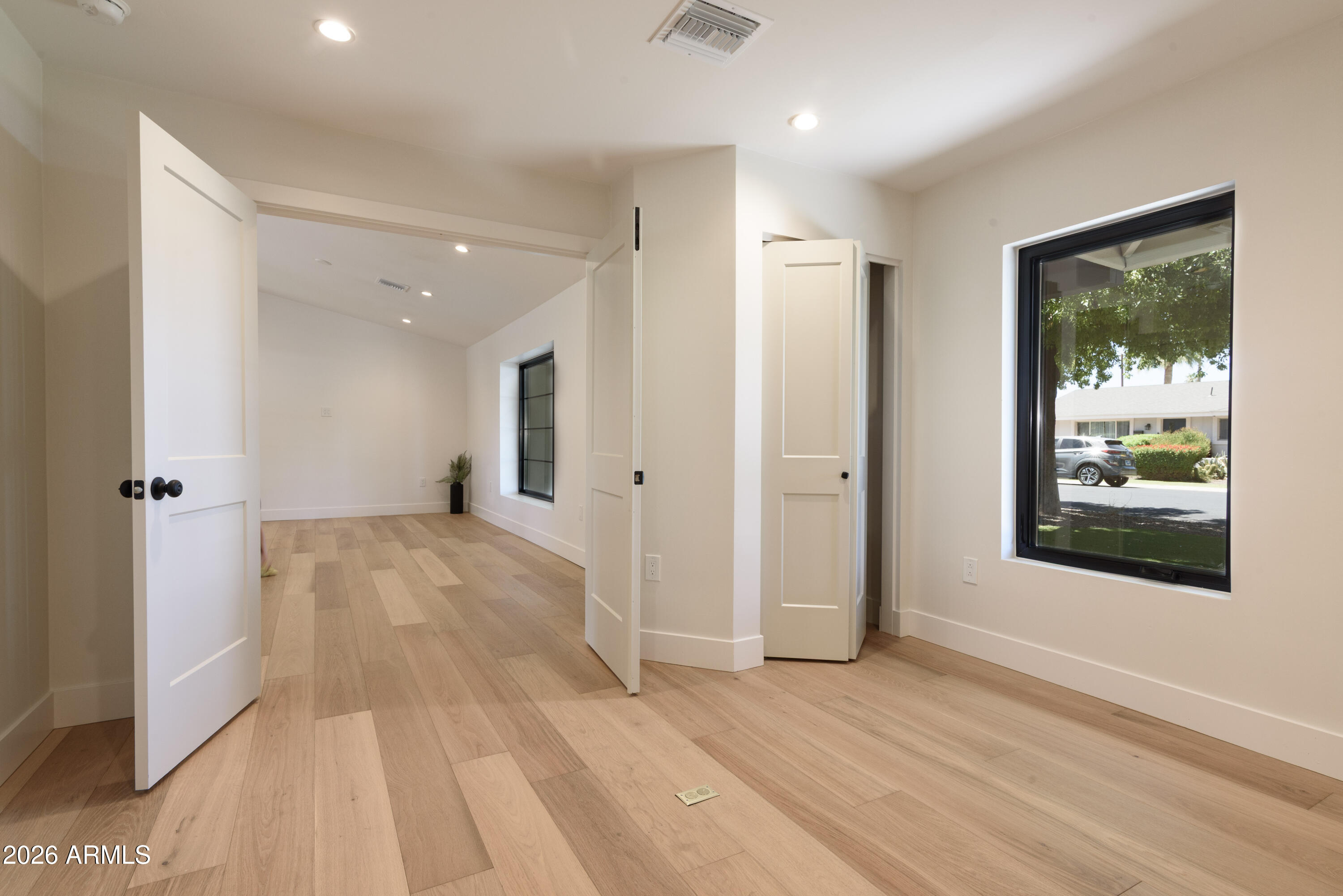 CHRIS GILGIANS CAMELBACK VILLAGE UNIT 2 - Residential
