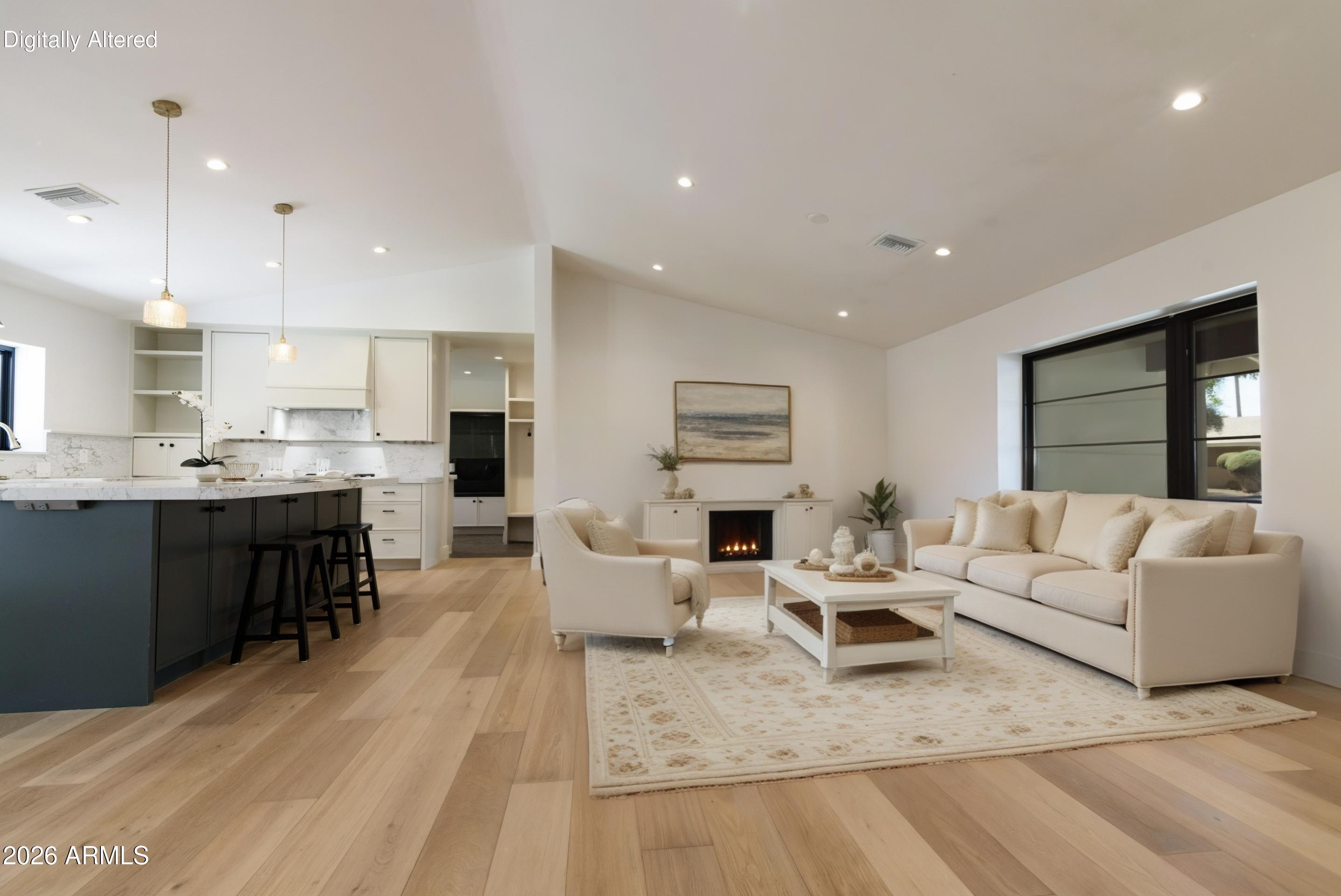 CHRIS GILGIANS CAMELBACK VILLAGE UNIT 2 - Residential