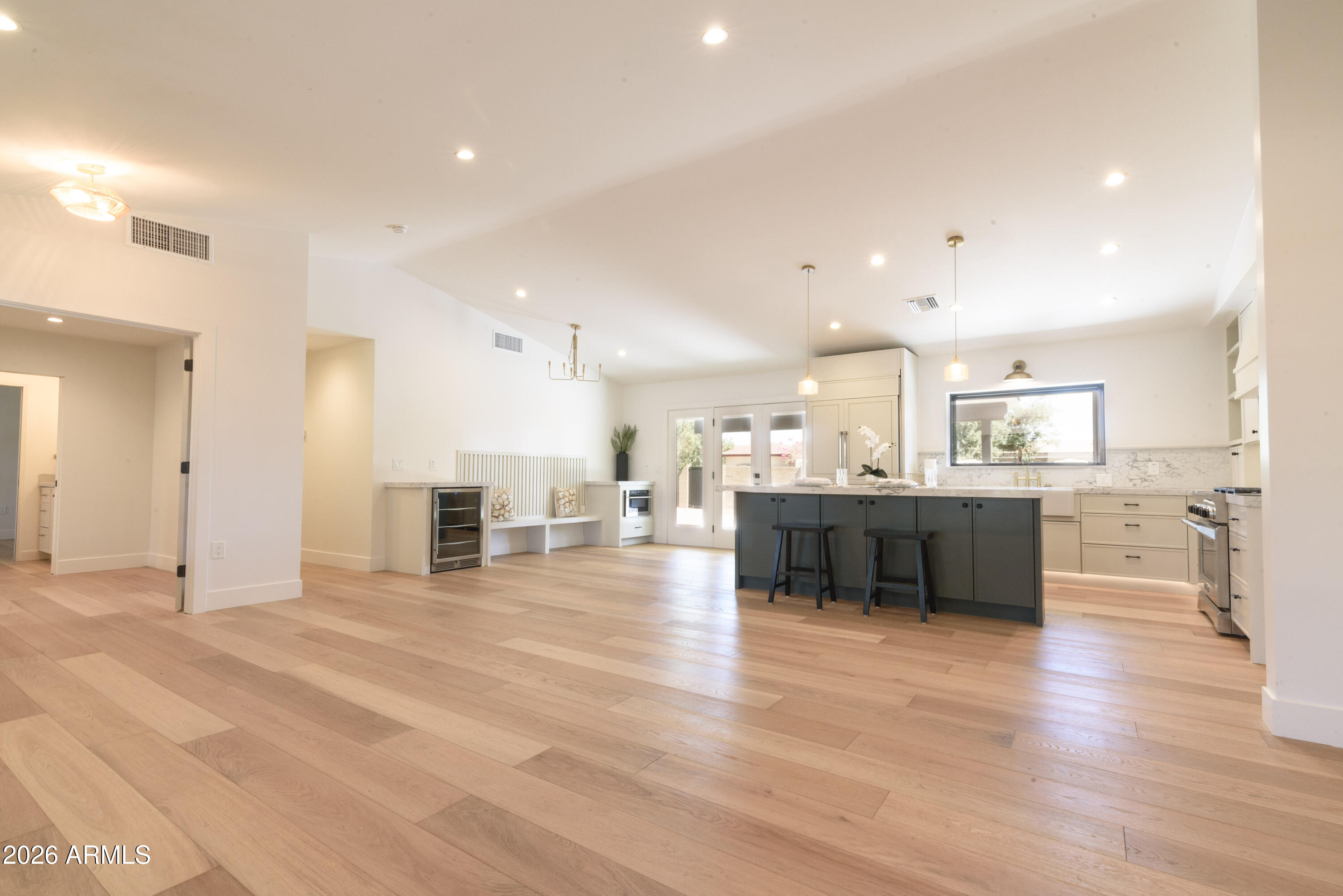 CHRIS GILGIANS CAMELBACK VILLAGE UNIT 2 - Residential