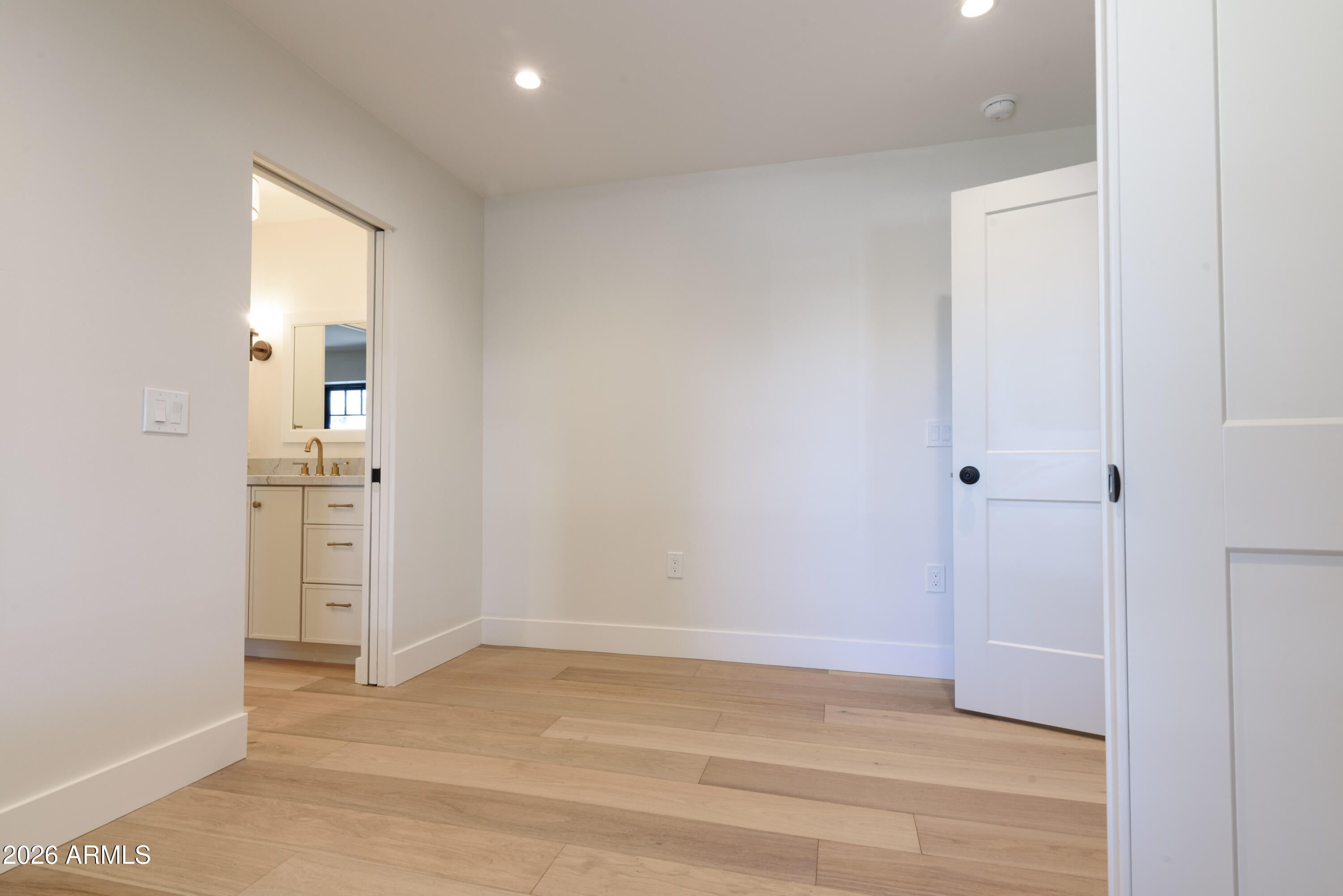 CHRIS GILGIANS CAMELBACK VILLAGE UNIT 2 - Residential