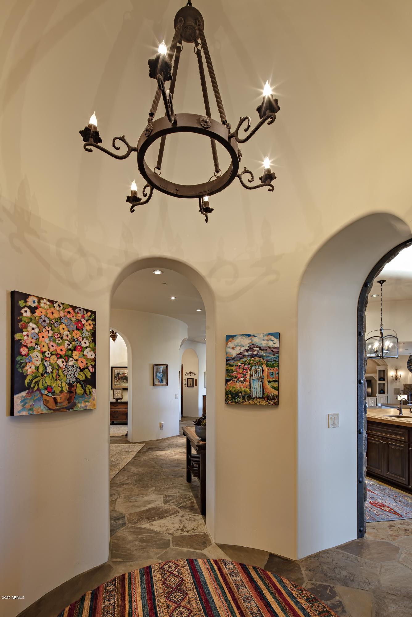 PINNACLE CANYON - Residential