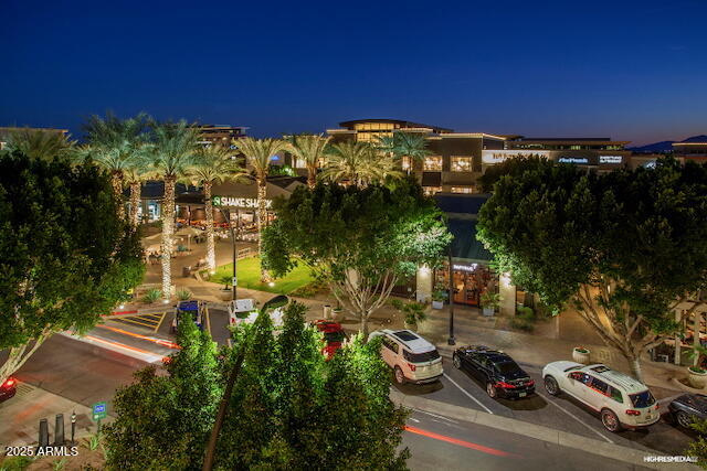 PLAZA LOFTS - Residential