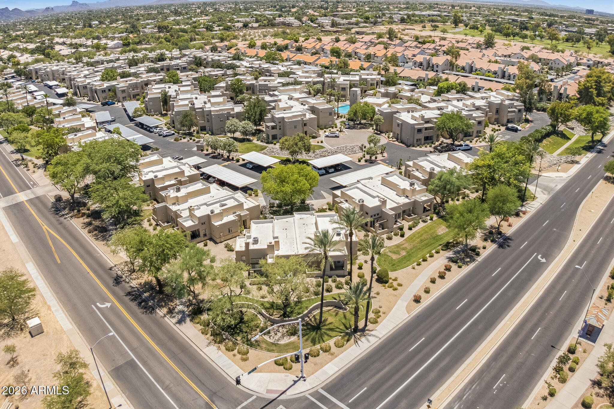 MISSION DEL ARROYOS CONDOMINIUM - Residential