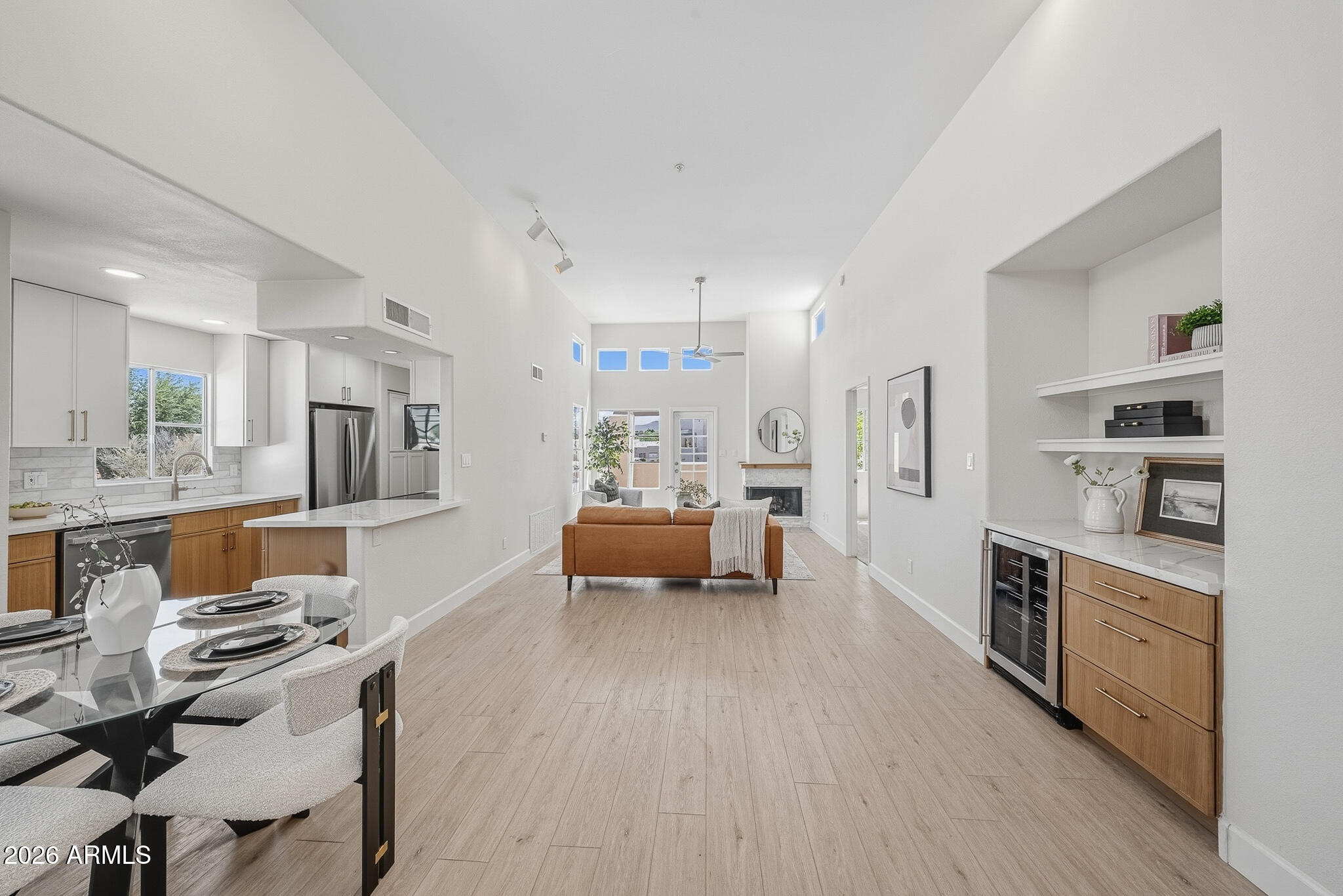 MISSION DEL ARROYOS CONDOMINIUM - Residential